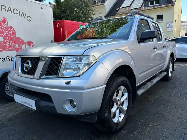 Nissan Navara Navara DPF LE Doppelkabine + AHK + Klimaautomatik