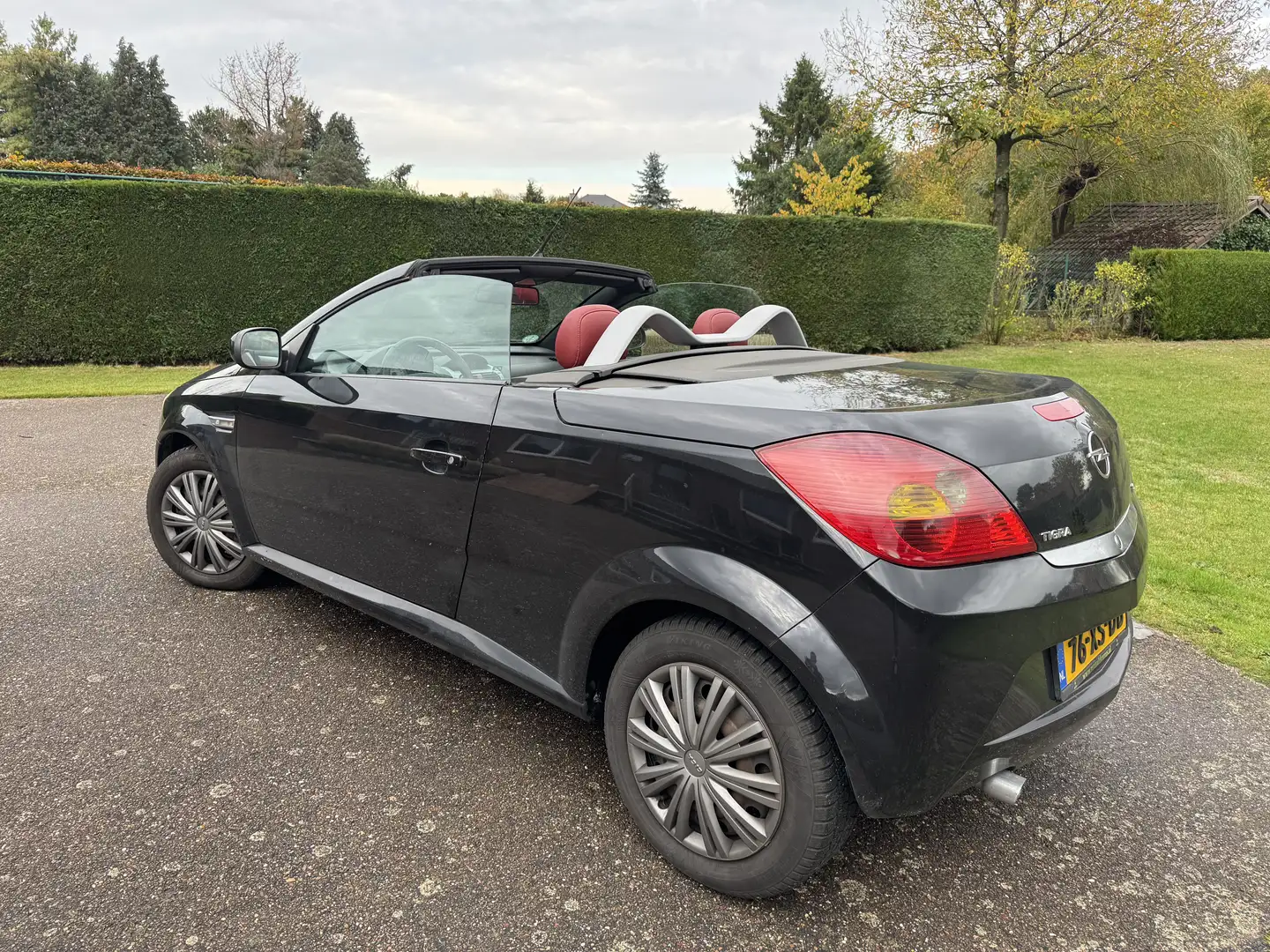 Opel Tigra 1.8-16V Temptation -Nieuwe APK! Zwart - 2