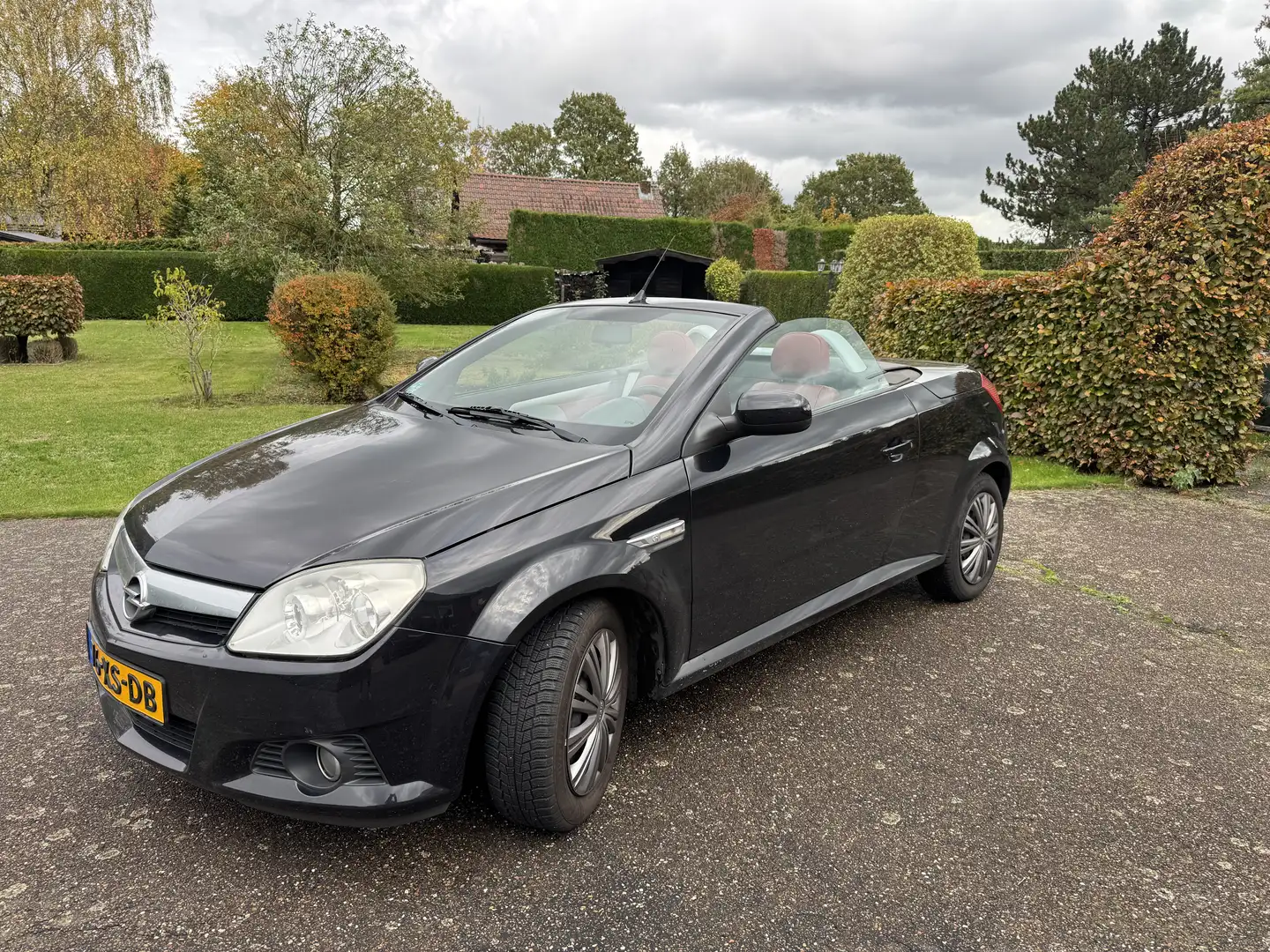 Opel Tigra 1.8-16V Temptation -Nieuwe APK! Zwart - 1