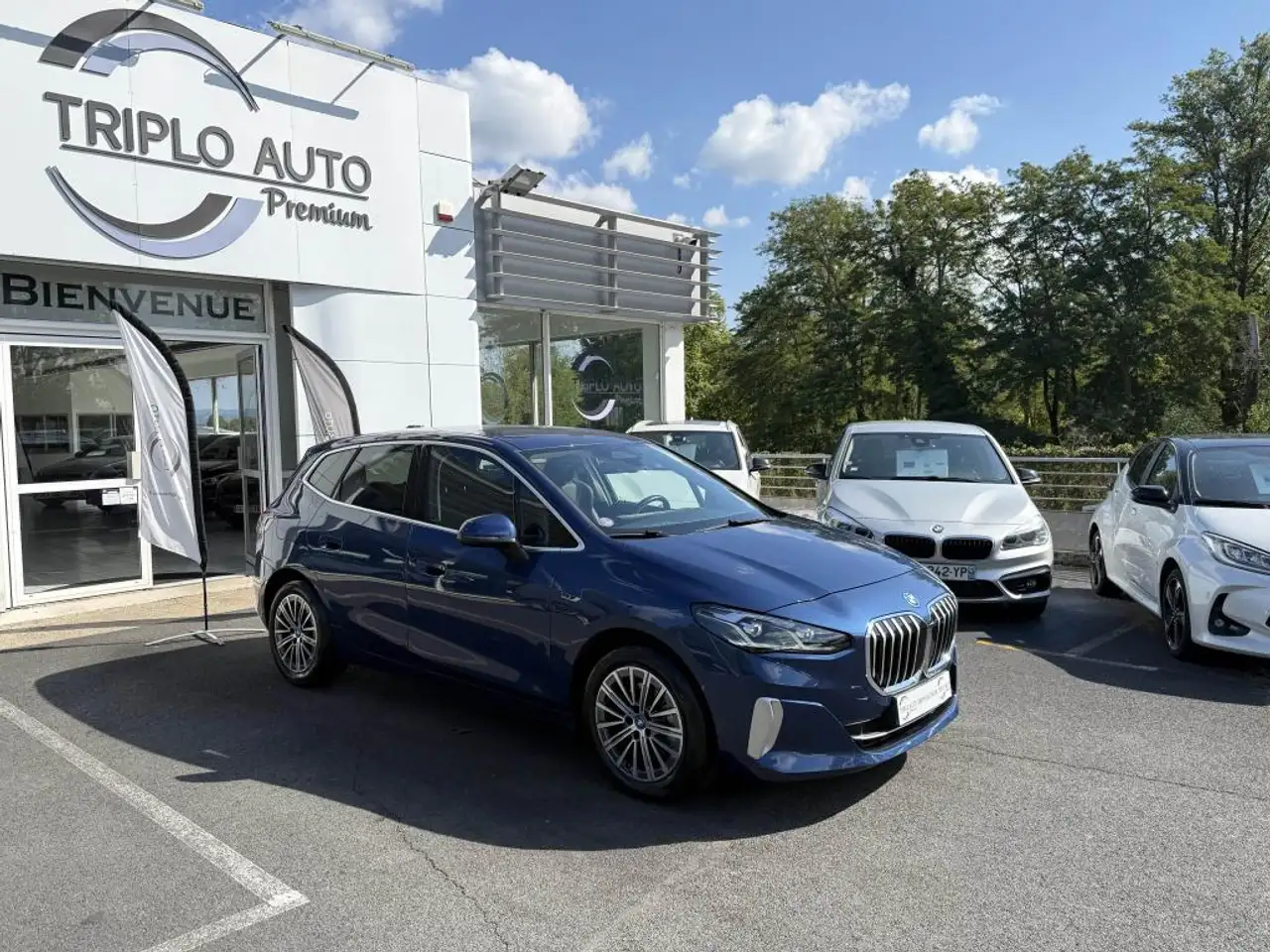 BMW 225