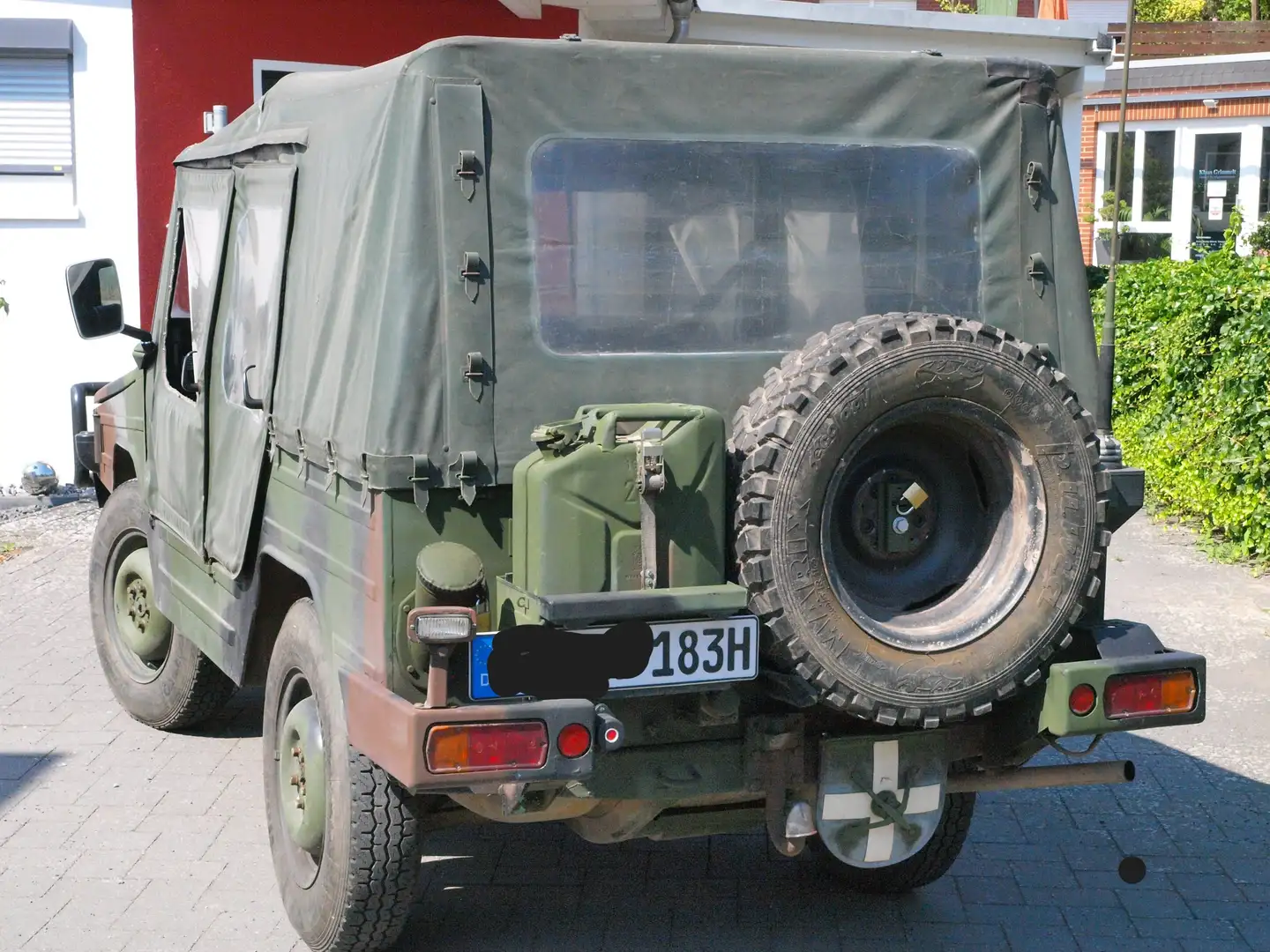 Volkswagen Iltis Geländewagen Bronze - 1