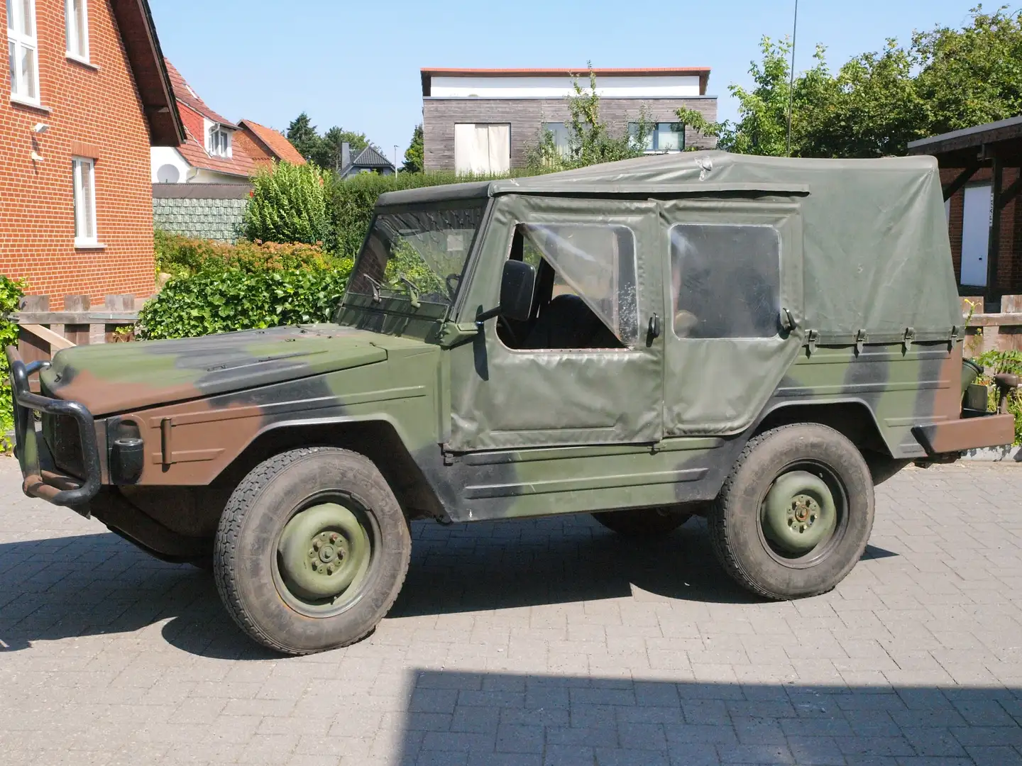 Volkswagen Iltis Geländewagen Bronze - 2