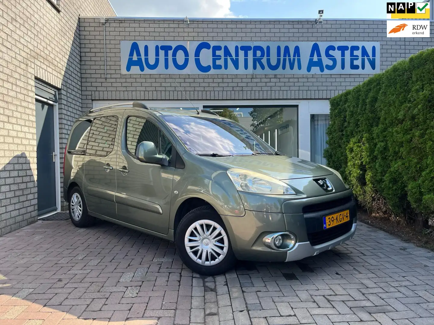Peugeot Partner Tepee 1.6 XT Executive Zeer mooi Perfect onderhoud Vert - 1