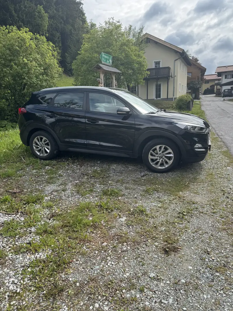 Hyundai TUCSON 2,0 CRDI 4WD Comfort - 1