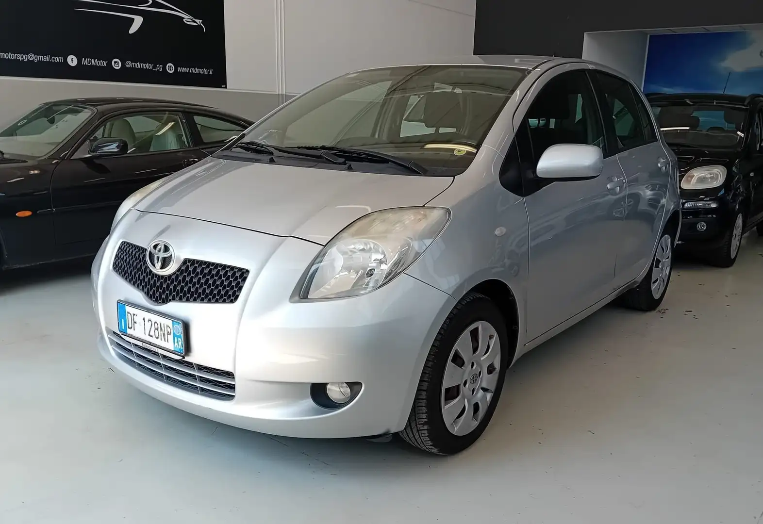 Toyota Yaris 5p 1.4 d-4d Sol ottime condizioni Argento - 1