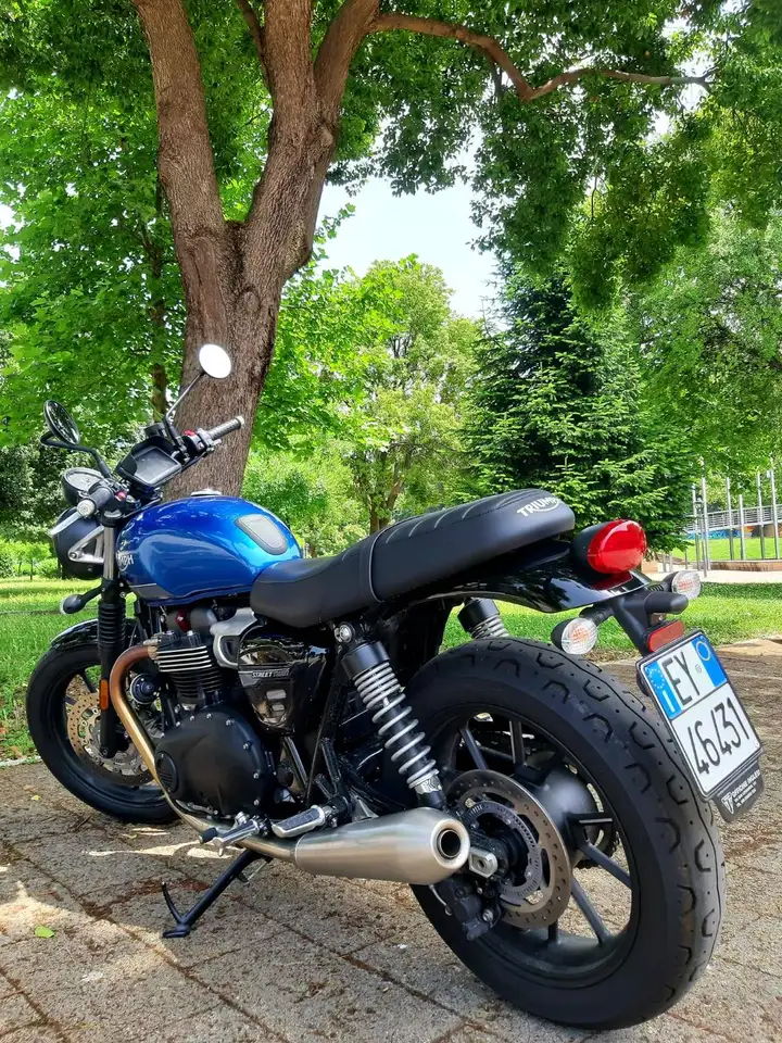 Triumph Street Twin