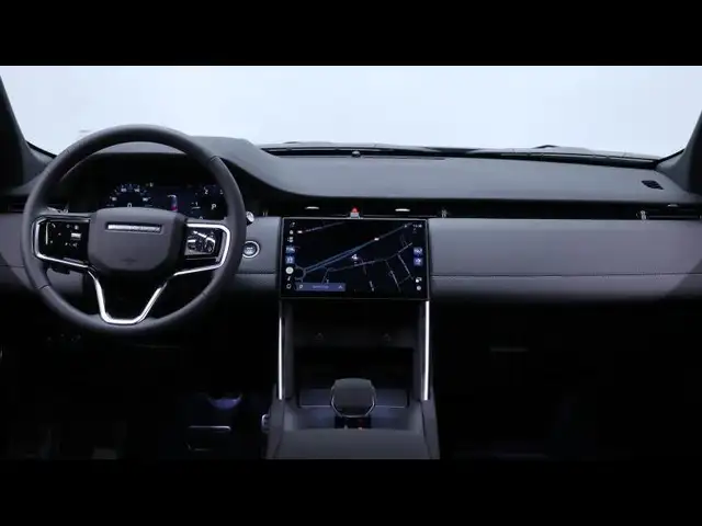 Land Rover Discovery Sport view 15