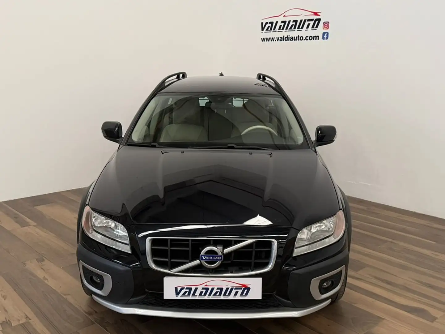 Volvo XC70 D5 Momentum Azul - 2