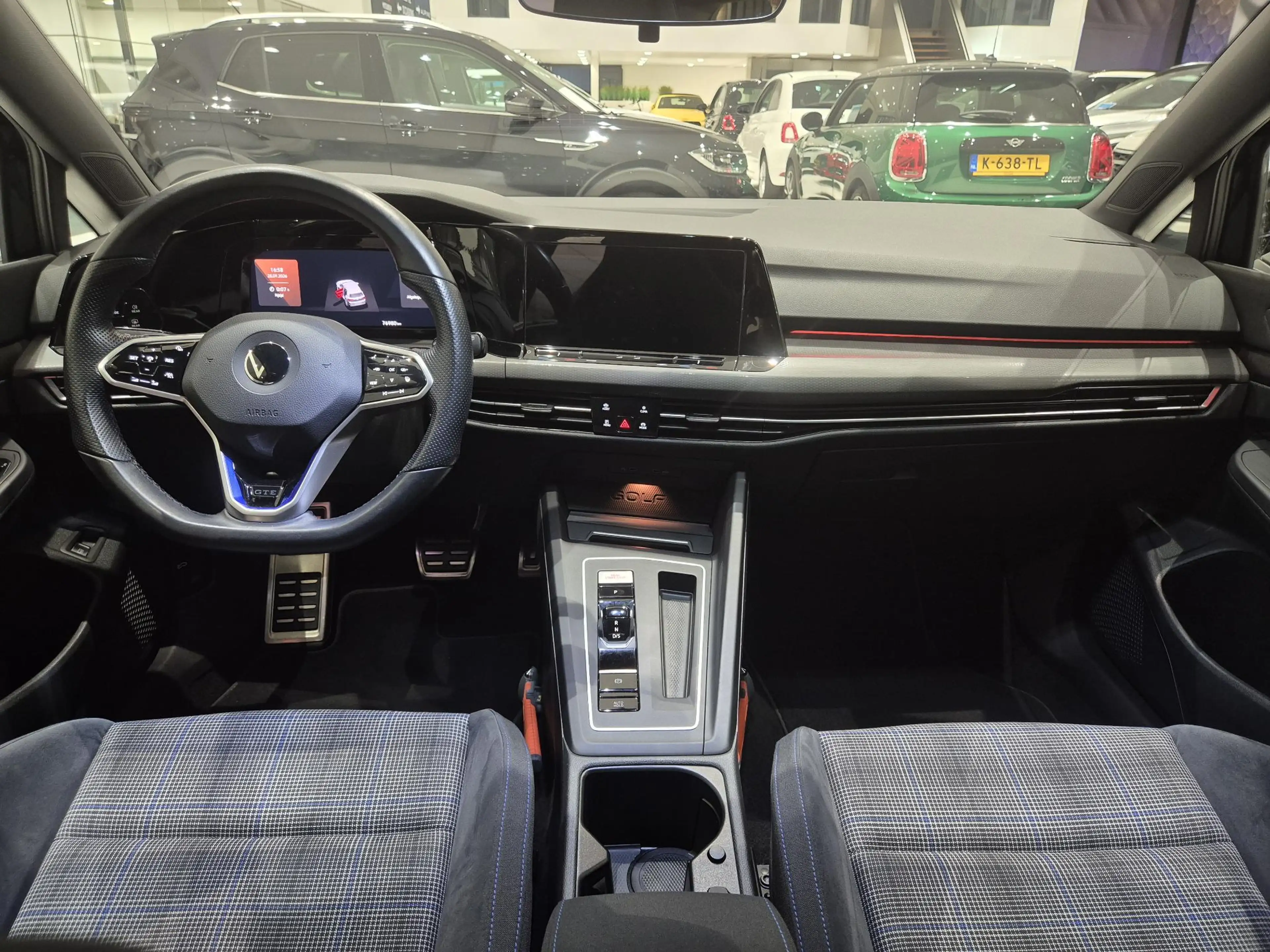 Volkswagen Golf GTE 1.4 eHybrid | Stoelverwarming | Navigatie | Apple — photo 3