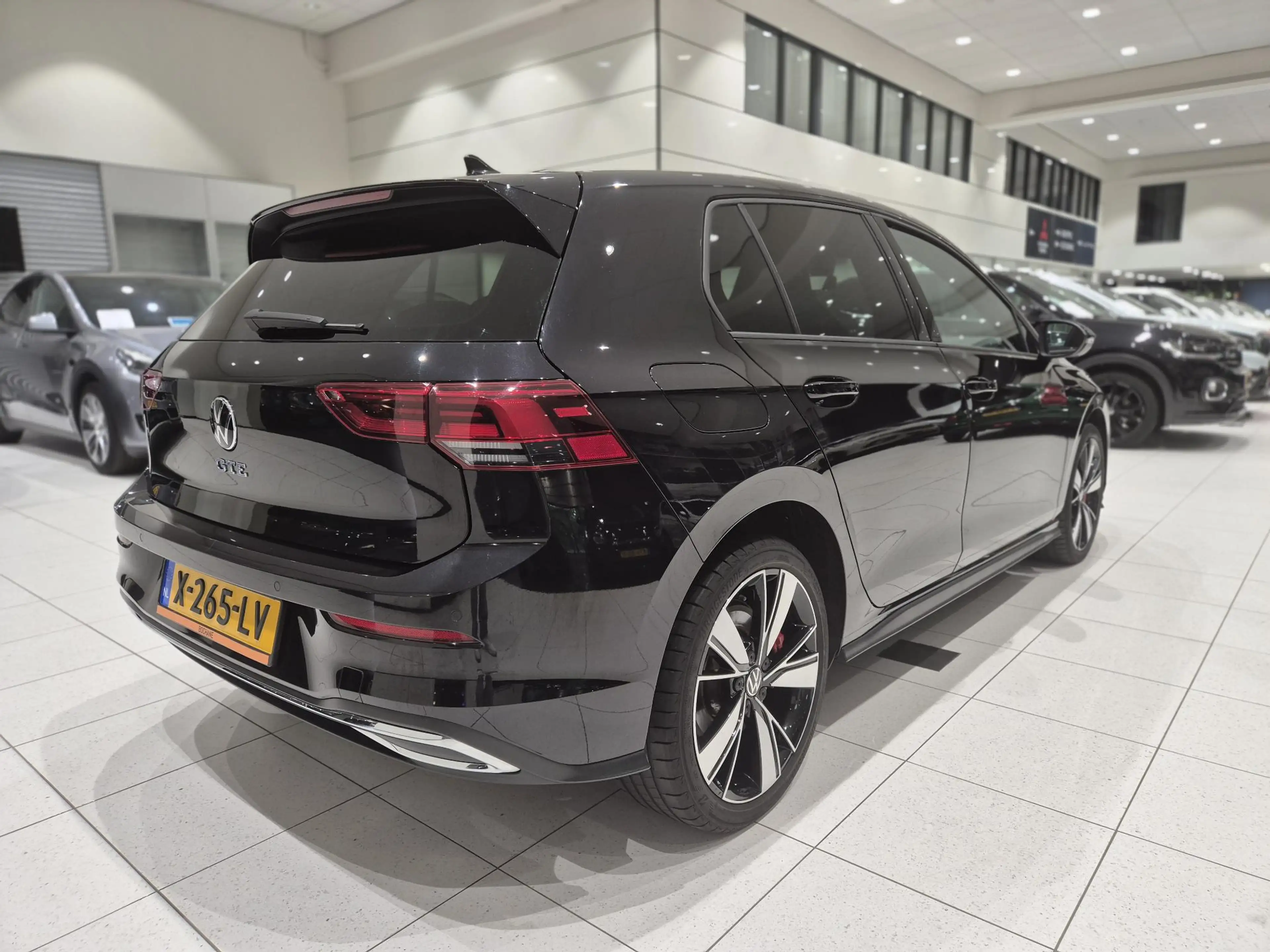 Volkswagen Golf GTE 1.4 eHybrid | Stoelverwarming | Navigatie | Apple — photo 2