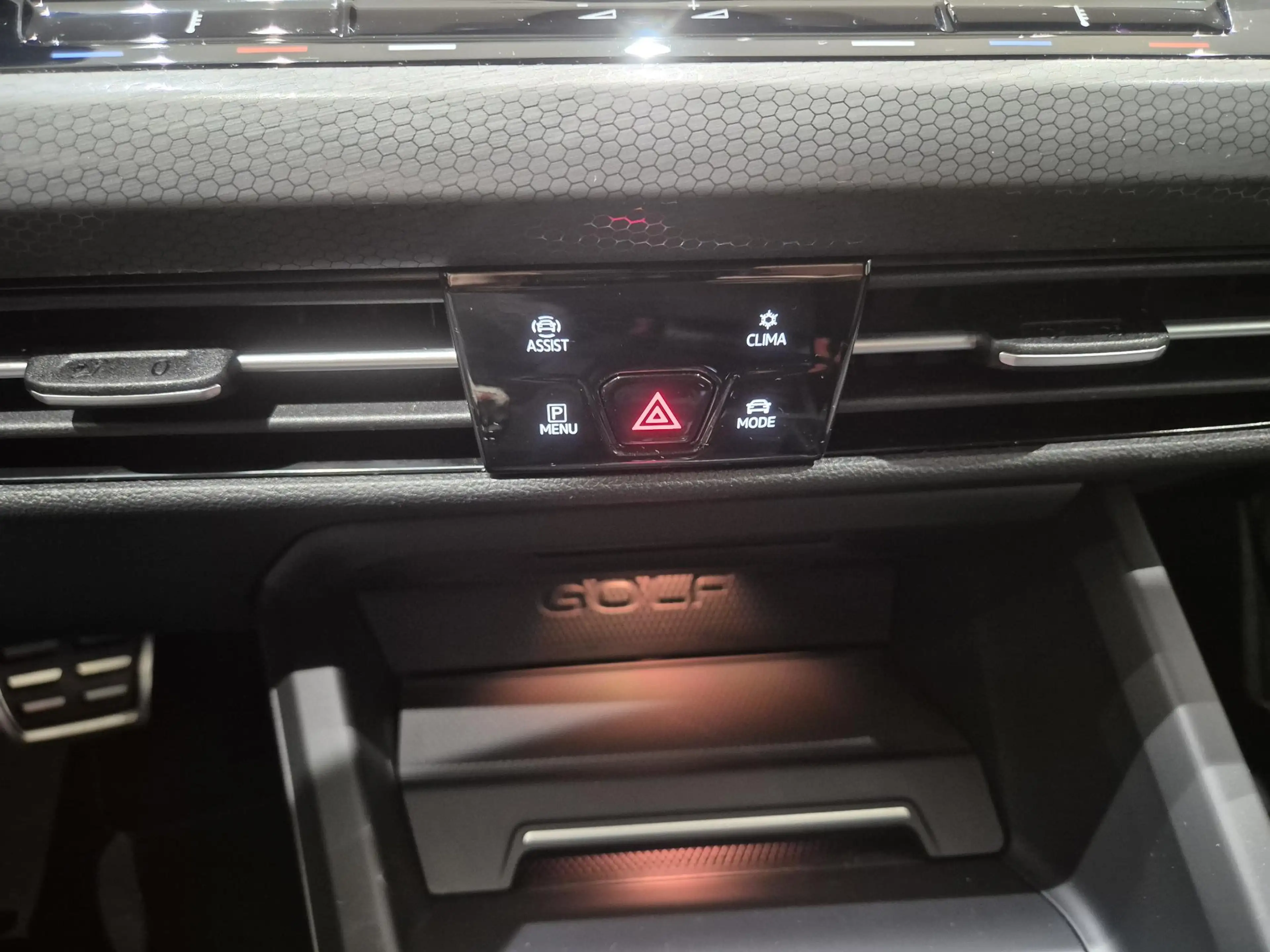 Volkswagen Golf GTE 1.4 eHybrid | Stoelverwarming | Navigatie | Apple — photo 10