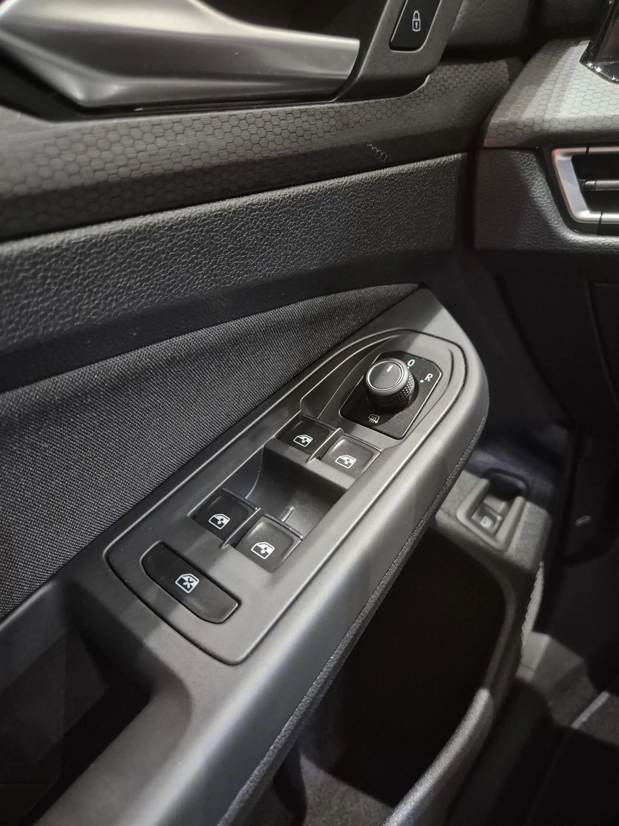 Volkswagen Golf GTE 1.4 eHybrid | Stoelverwarming | Navigatie | Apple — photo 19
