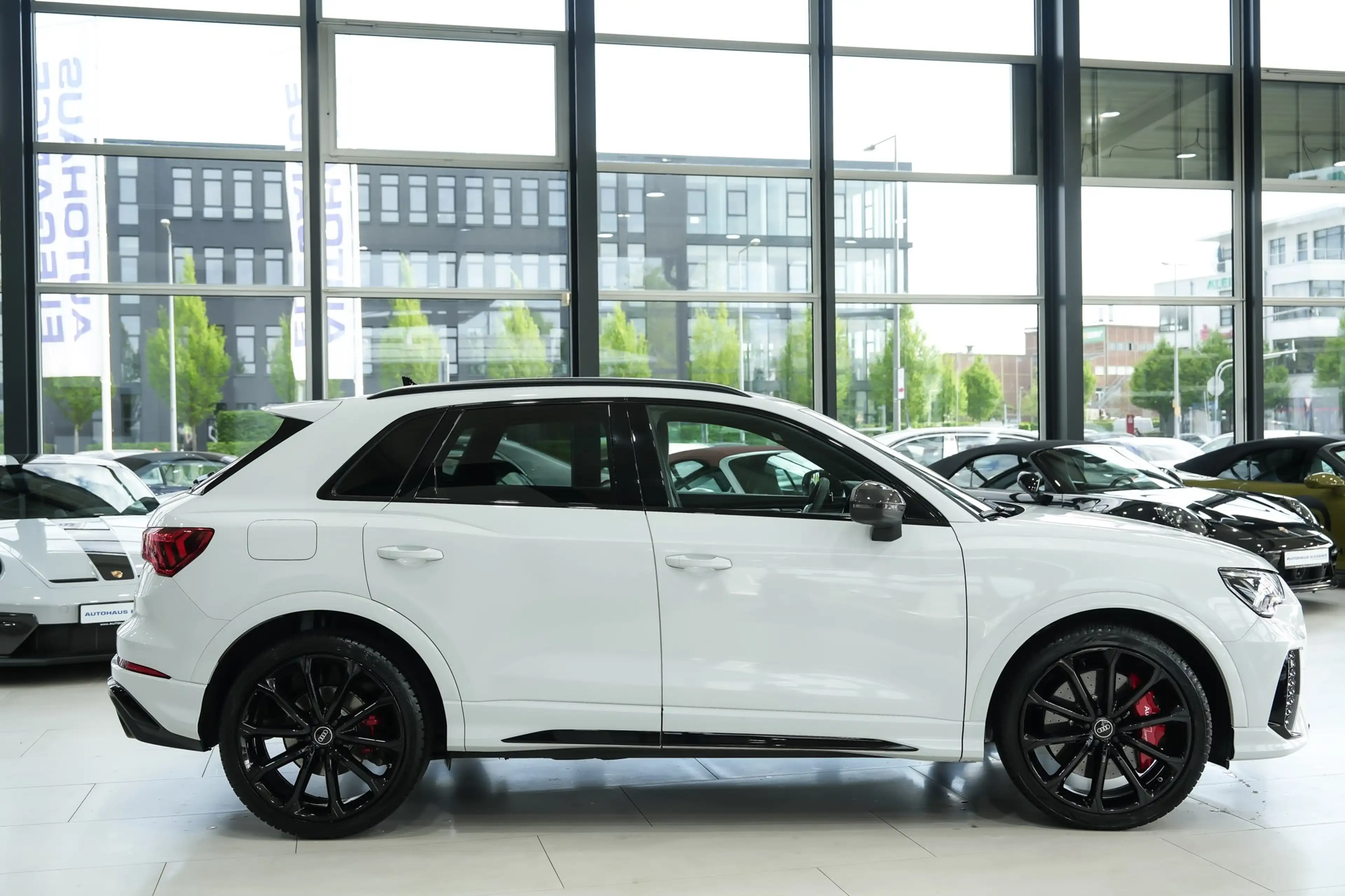 Audi RS Q3 2.5 TFSI quattro*RS.ABGAS*SPORTSITZE*KERAMIK — photo 6