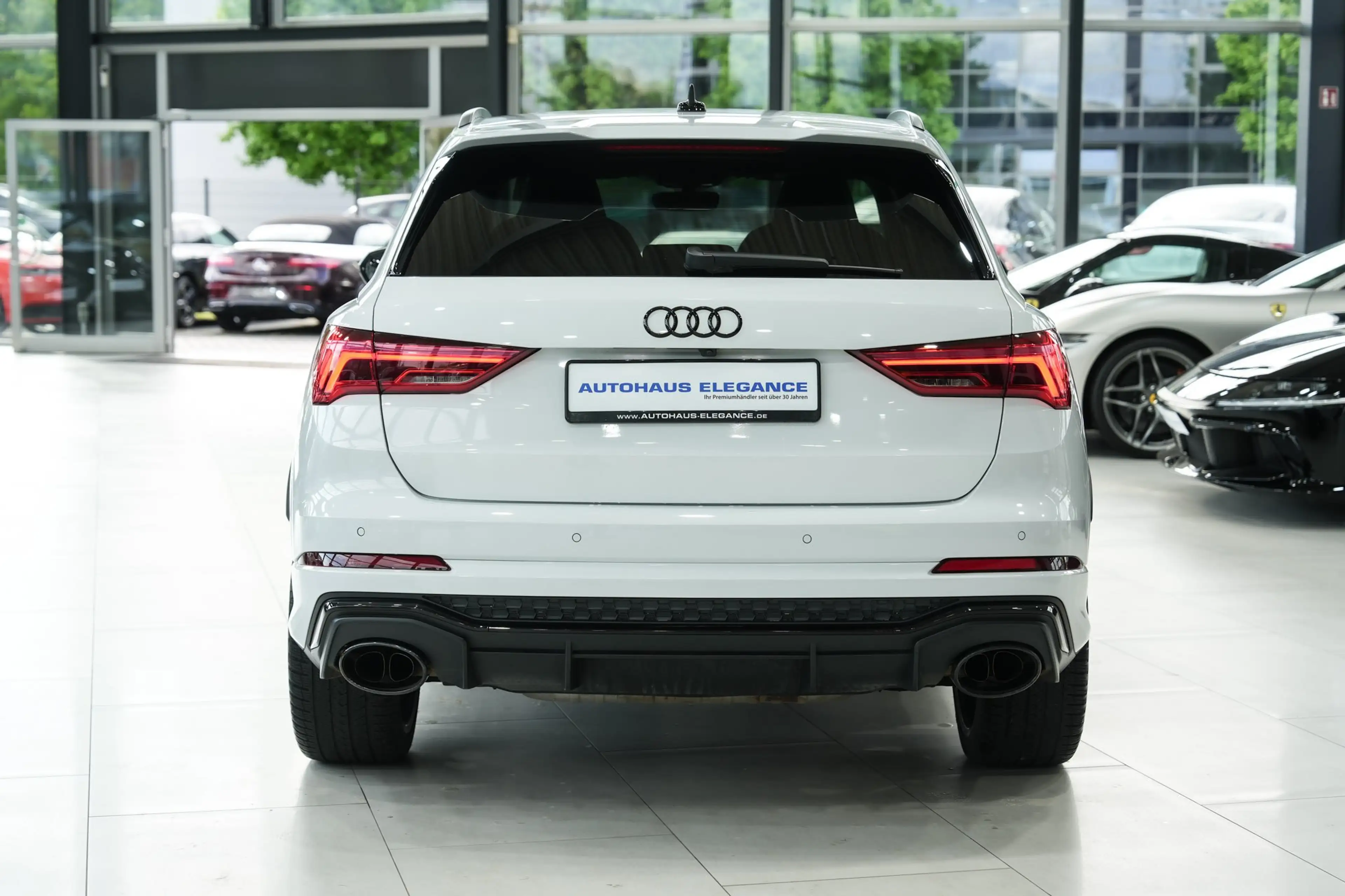 Audi RS Q3 2.5 TFSI quattro*RS.ABGAS*SPORTSITZE*KERAMIK — photo 8