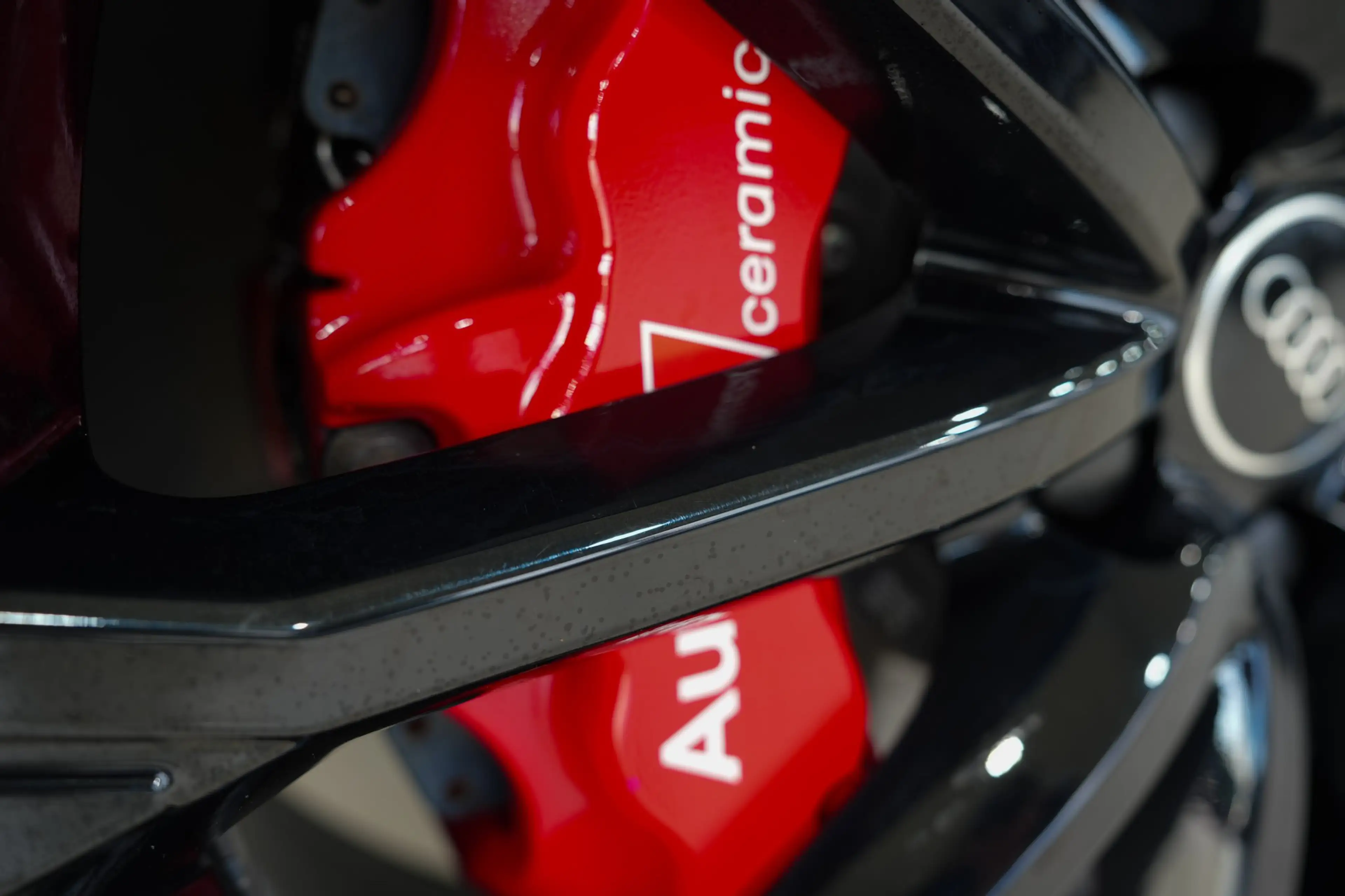 Audi RS Q3 2.5 TFSI quattro*RS.ABGAS*SPORTSITZE*KERAMIK — photo 12