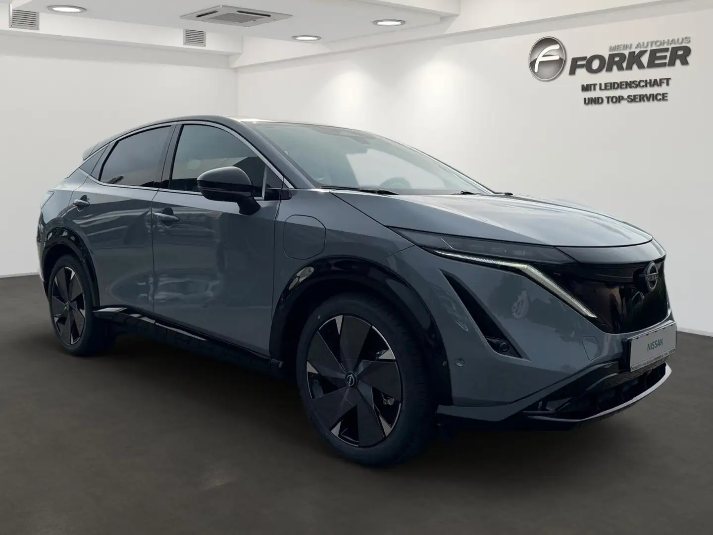 Nissan Ariya Evolve Pack 87kWh 516km HUD Alcantara Grau - 2