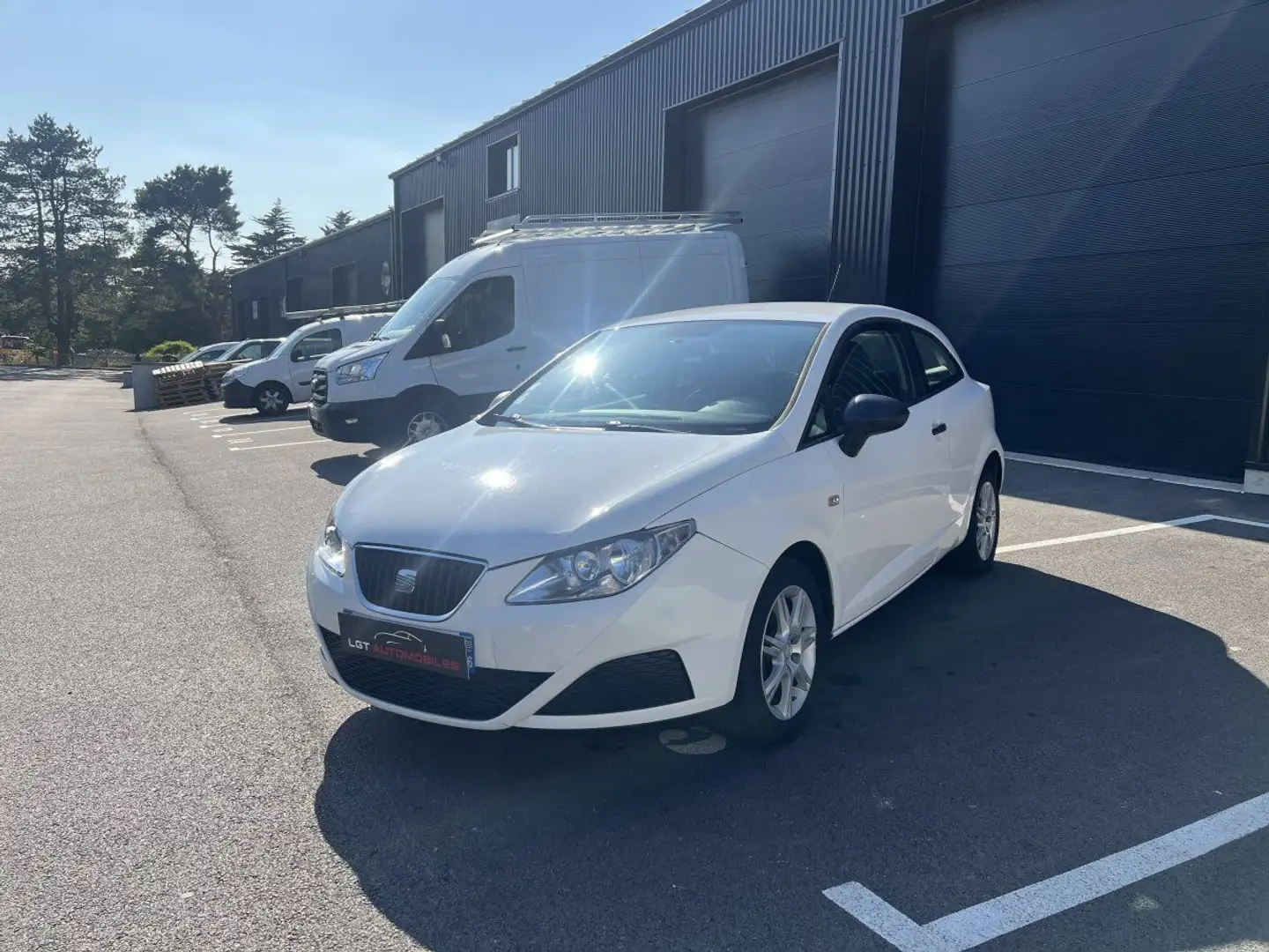 SEAT Ibiza IV 1.2 TDI75 FAP E-Ecomotive 3p Blanc - 1