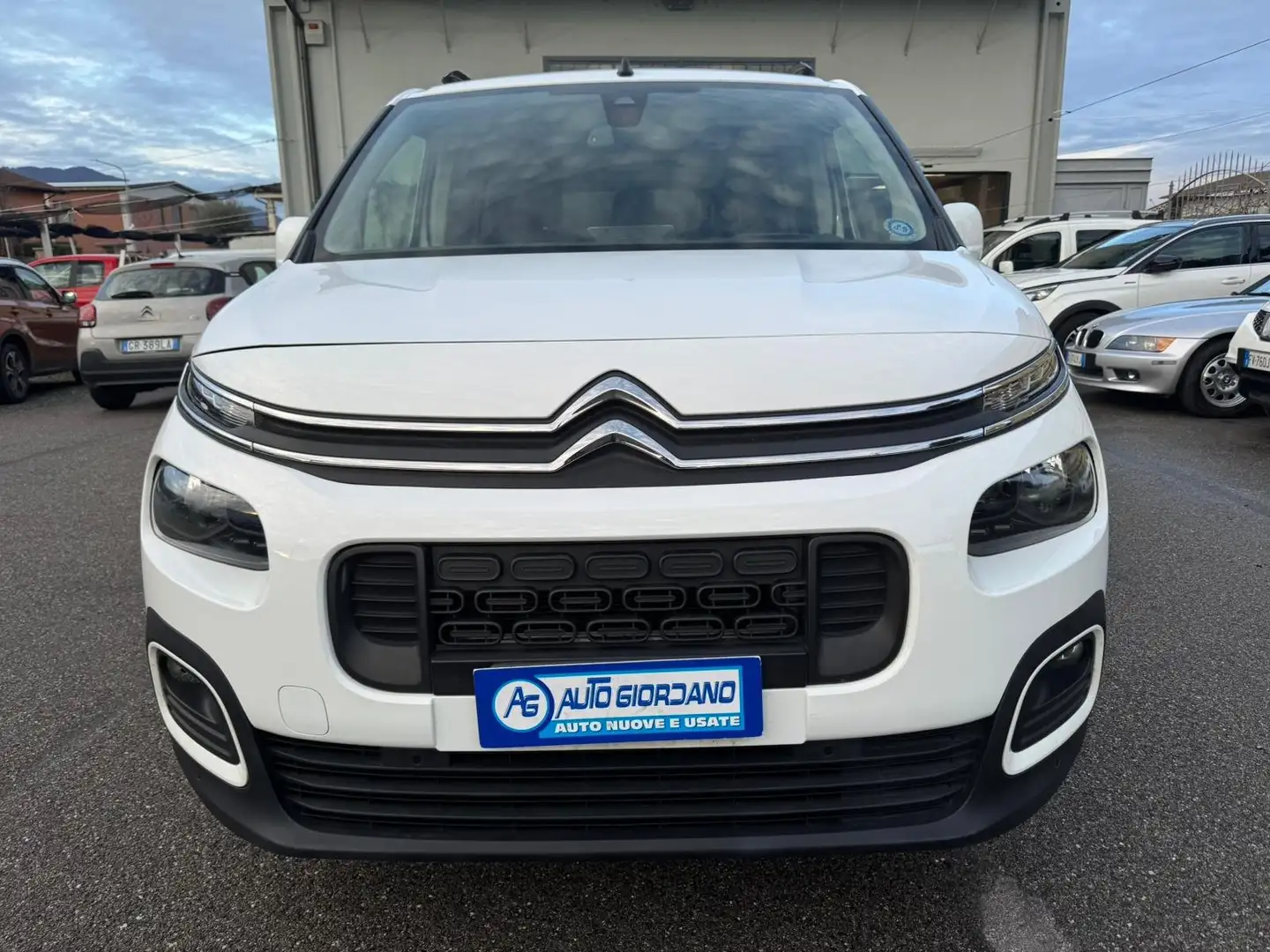 Citroen Berlingo 1.5 SHINE XL 1 PROP. AUTOVETTURA 5 POSTI EURO 6D Weiß - 2