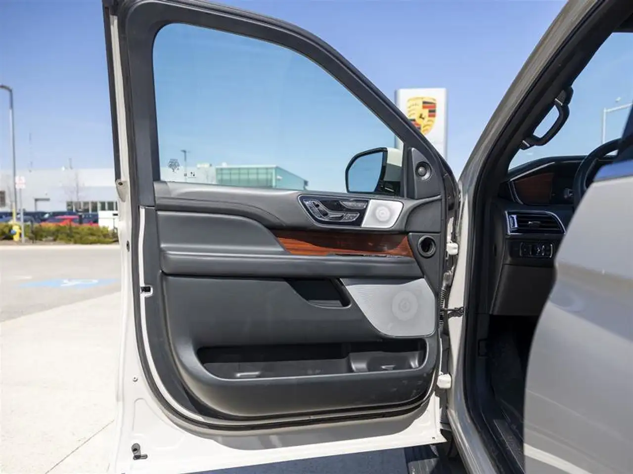 Lincoln Navigator снимка Lincoln Navigator