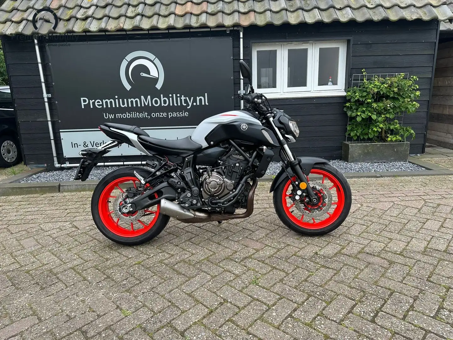 Yamaha MT-07 ABS Gris - 2