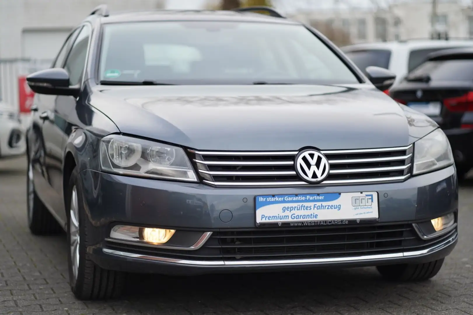 Volkswagen Passat Variant Comfortline BlueMotion Navi PDC Grau - 1