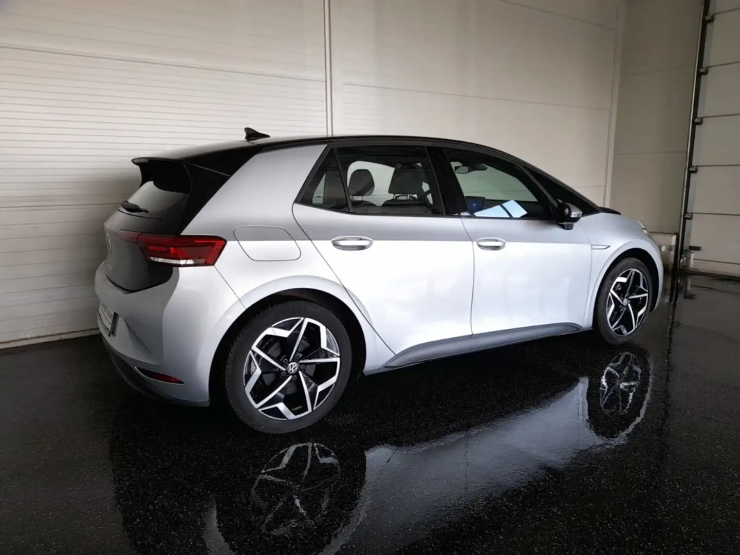 Volkswagen ID.3 PURE PERFORMANCE 45 kWh *19 ZOLL / VIRTUELL / VOLL-LED / NAVI / ACC / CCS-LADEDOSE / PDC VO&HI / SHZG* Silber - 2