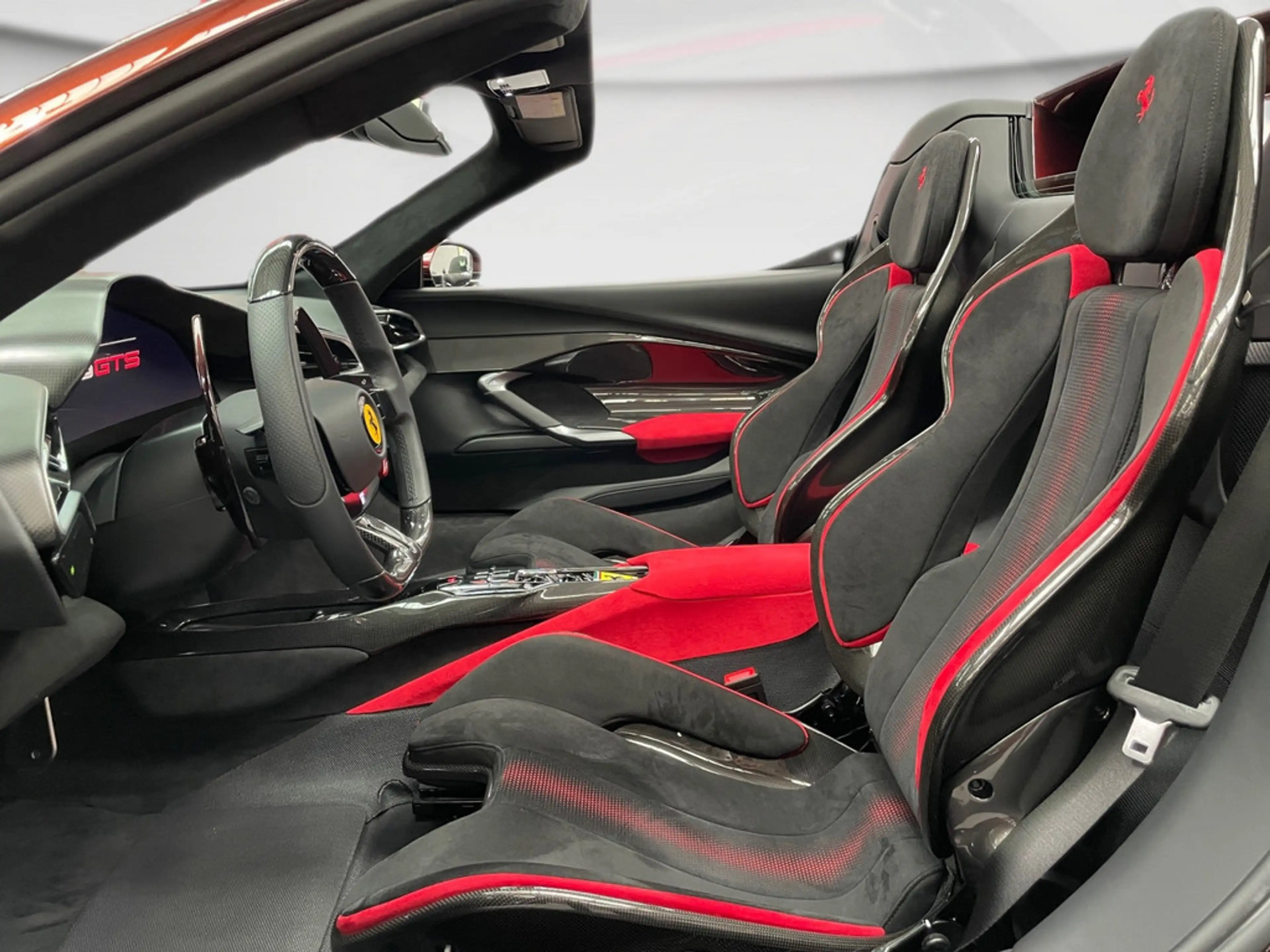 Ferrari 296 GTS Spider TM Rosso Taormina/ FULL CARBON — photo 9
