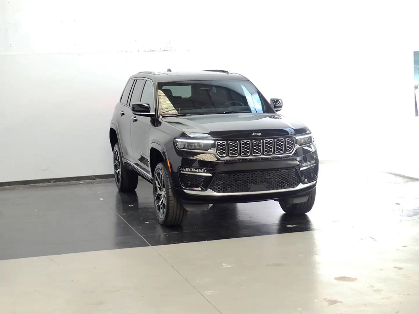 Jeep Grand Cherokee SUMMIT RESERVE Negro - 2