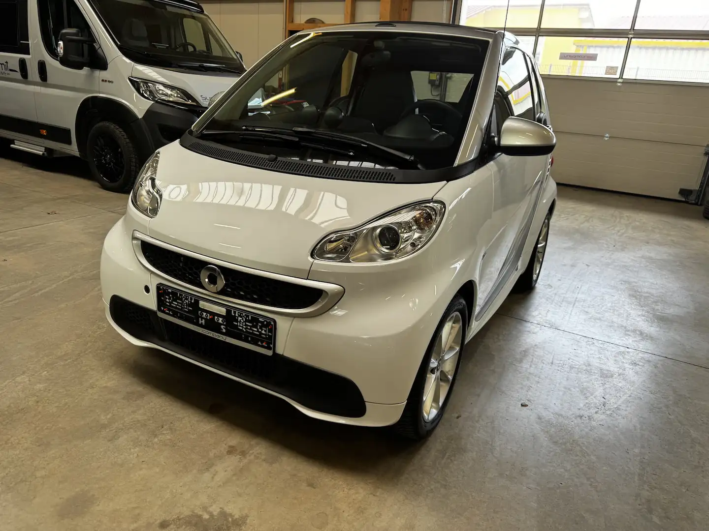 smart forTwo Cabrio electric drive Topzustand! Weiß - 2