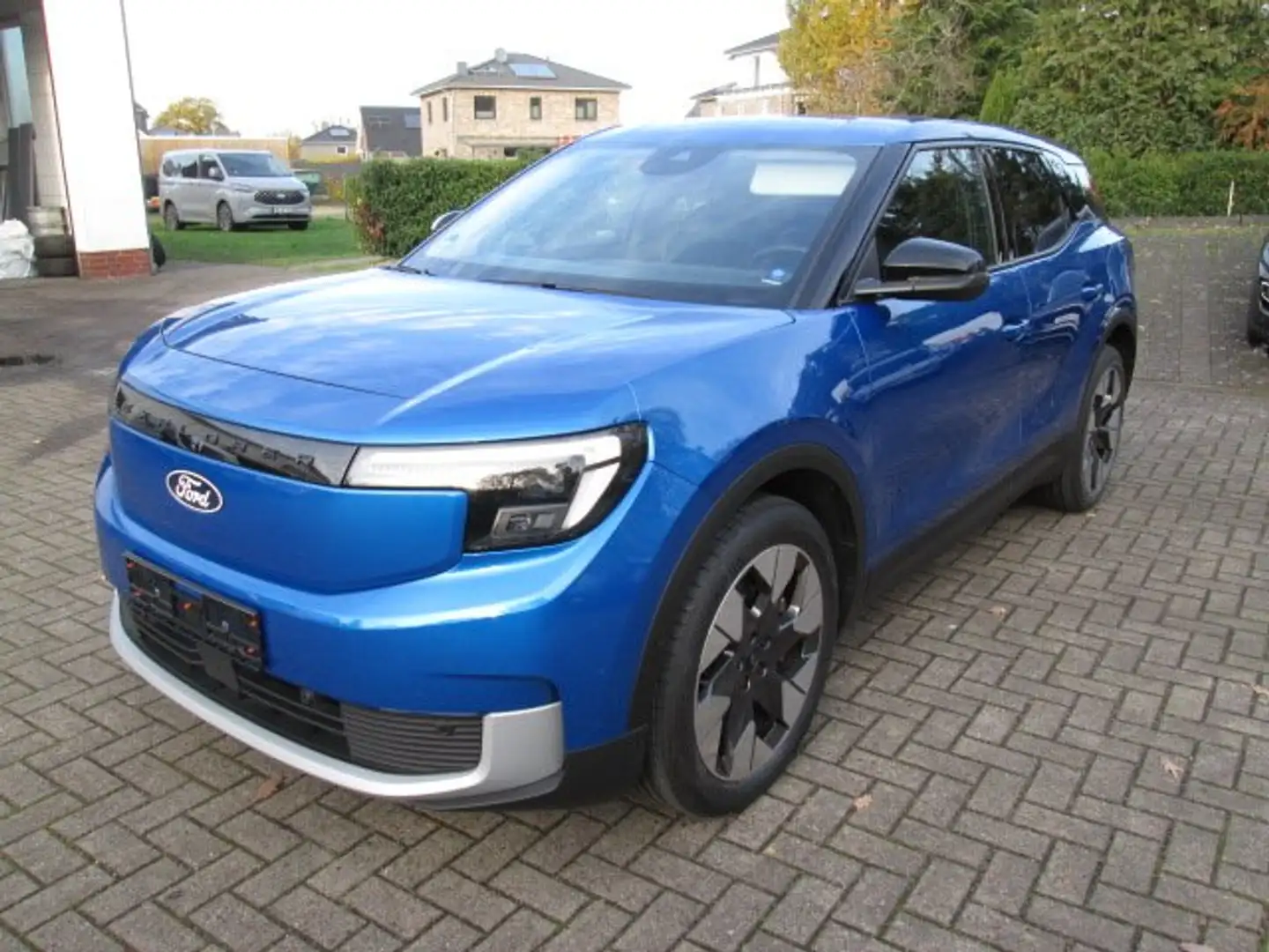 Ford Explorer Elektro Extend. Range AWD 79kWh Premium Blau - 1