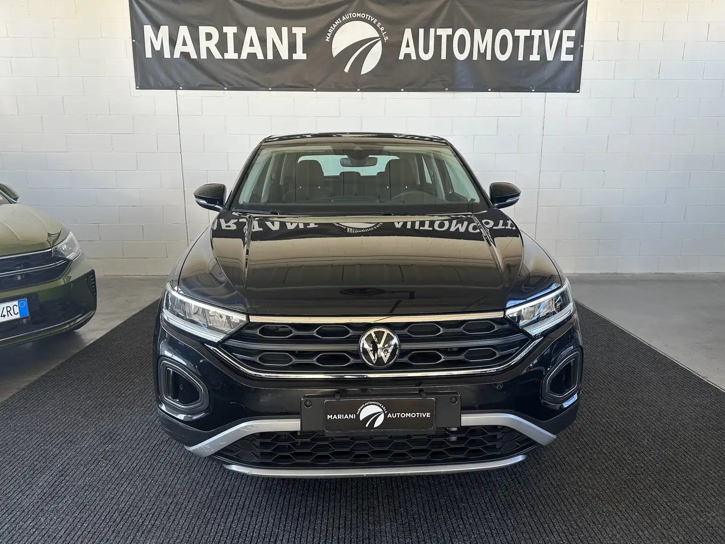 Volkswagen T-Roc 1.0 tsi Style 110cv Zwart - 1