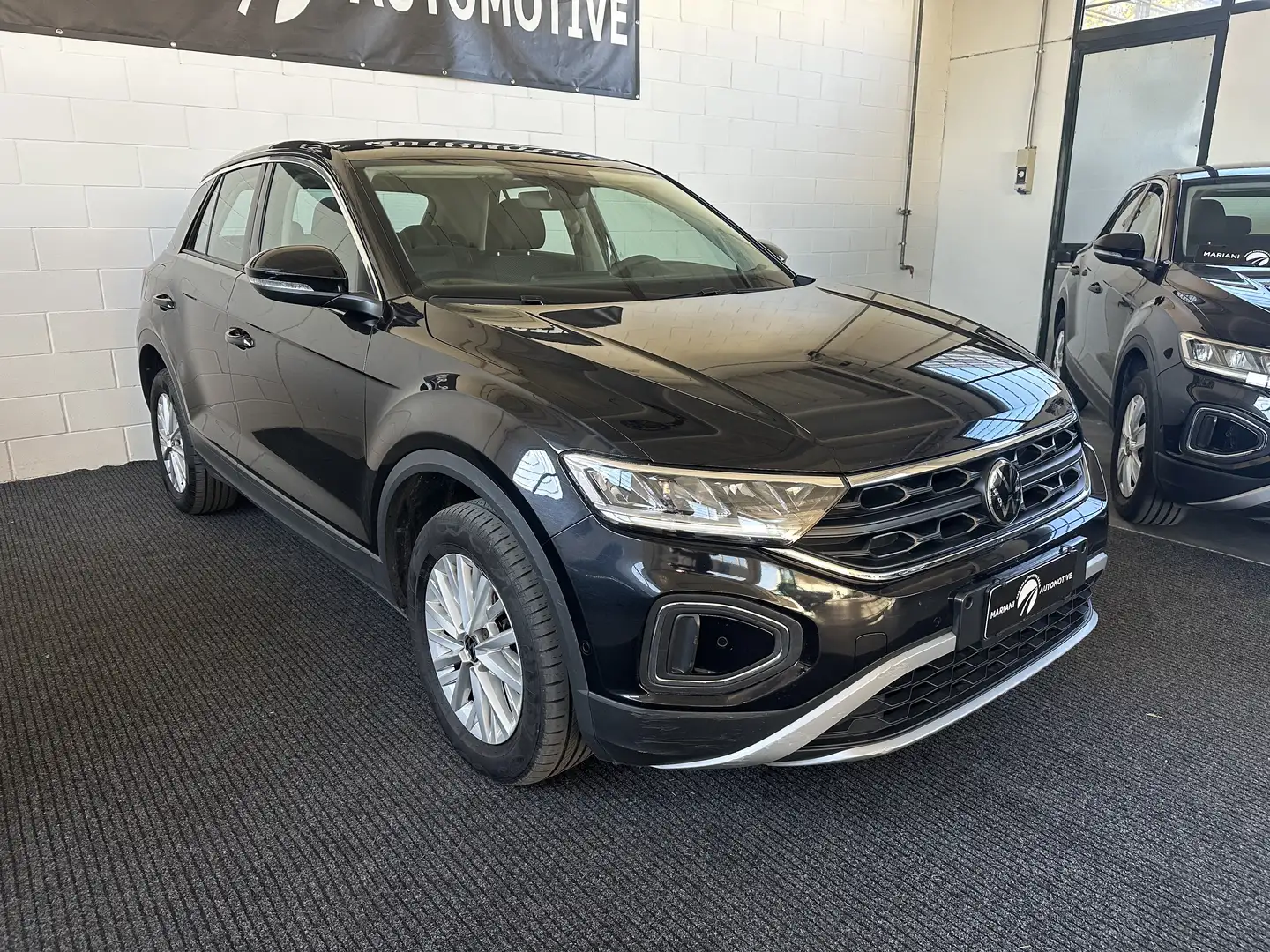 Volkswagen T-Roc 1.0 tsi Style 110cv Zwart - 2