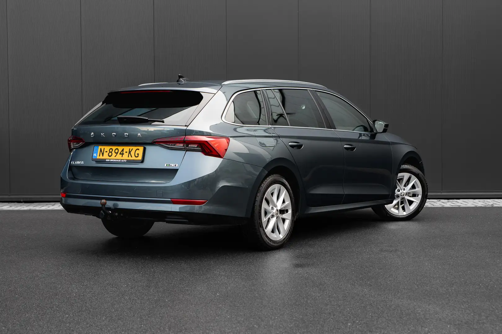 Skoda Octavia Combi 1.5 e-TSI Business Edition Plus | Trekhaak | Gris - 2