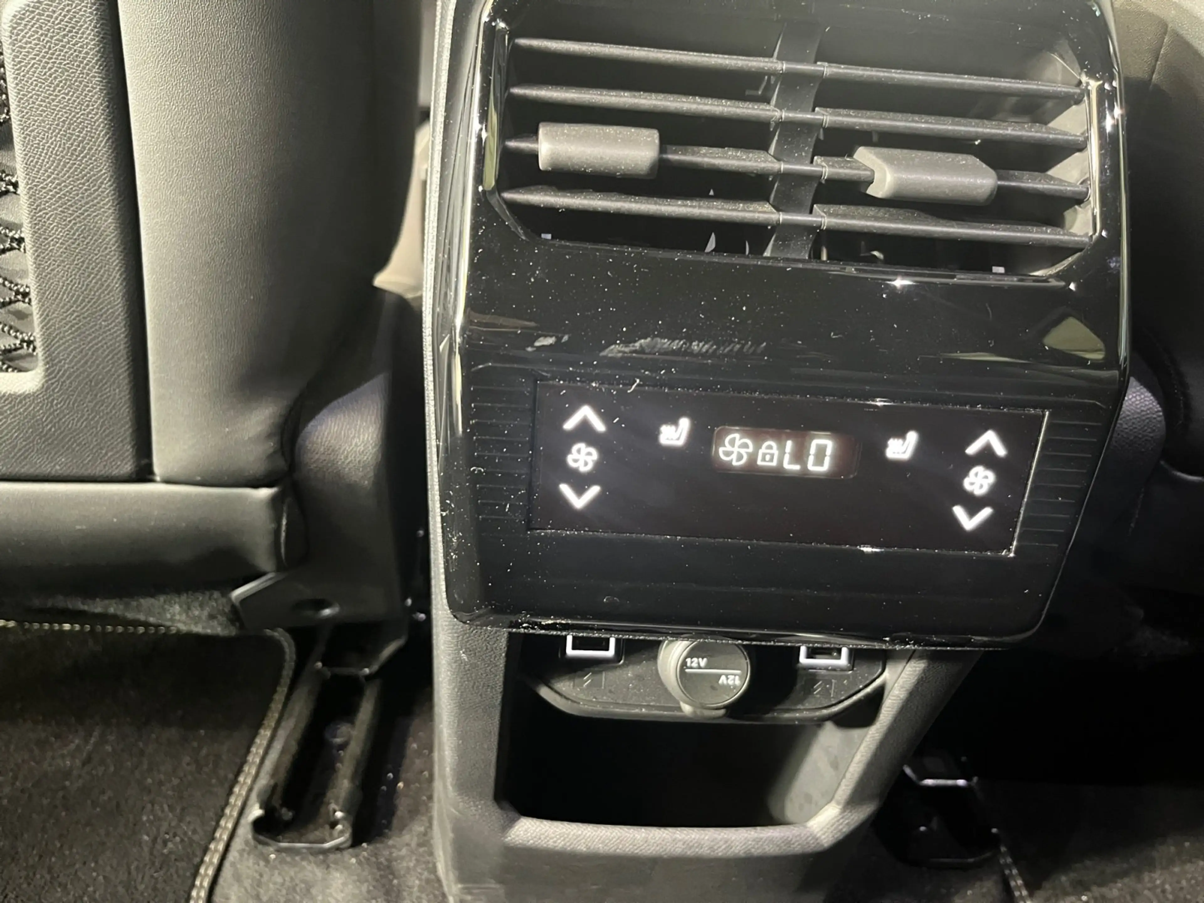 Peugeot 5008 1.2 136 W GT ACC LED Navi SHZ 2xKlima Kam. — photo 17