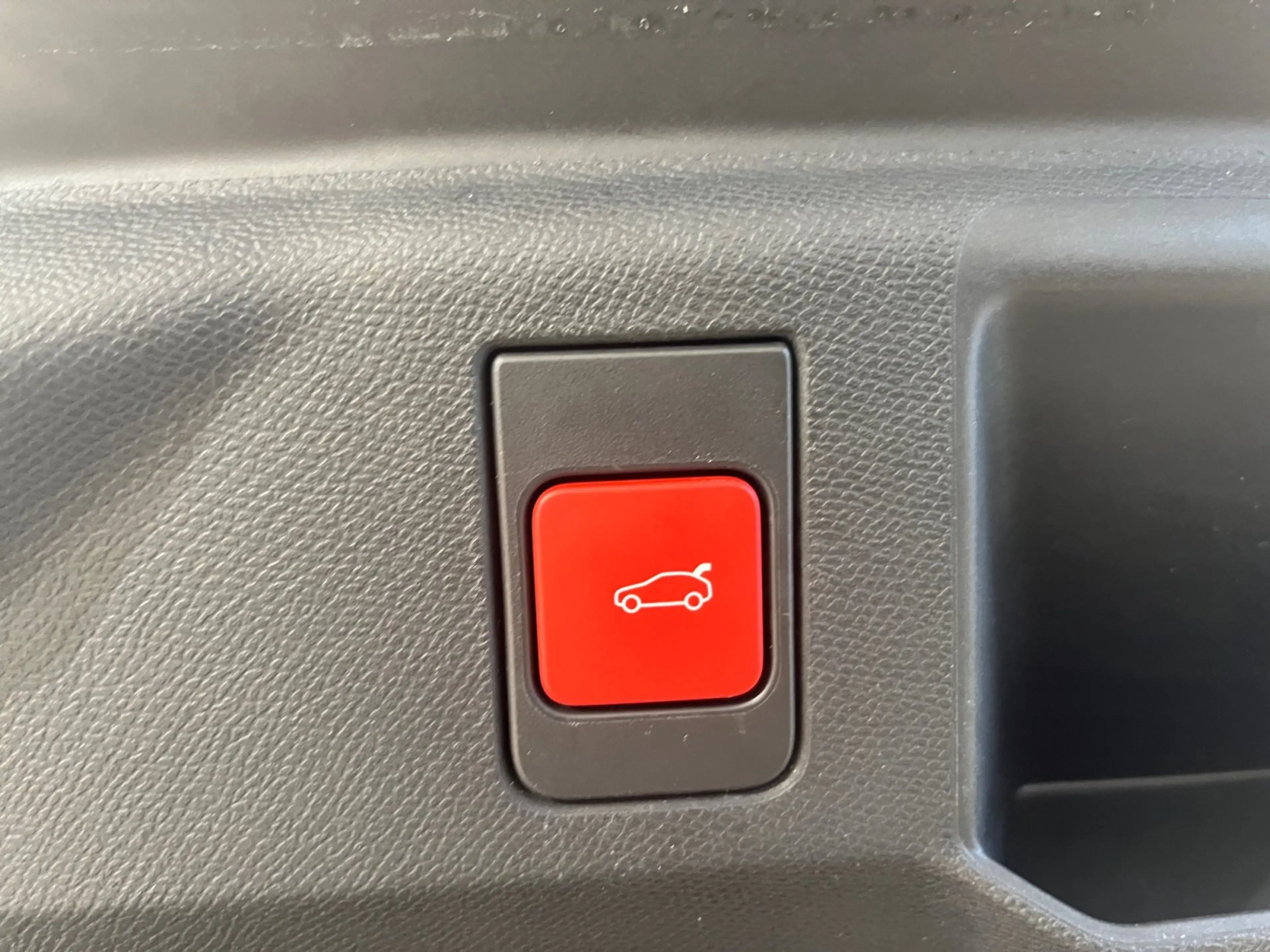 Peugeot 5008 1.2 136 W GT ACC LED Navi SHZ 2xKlima Kam. — photo 15