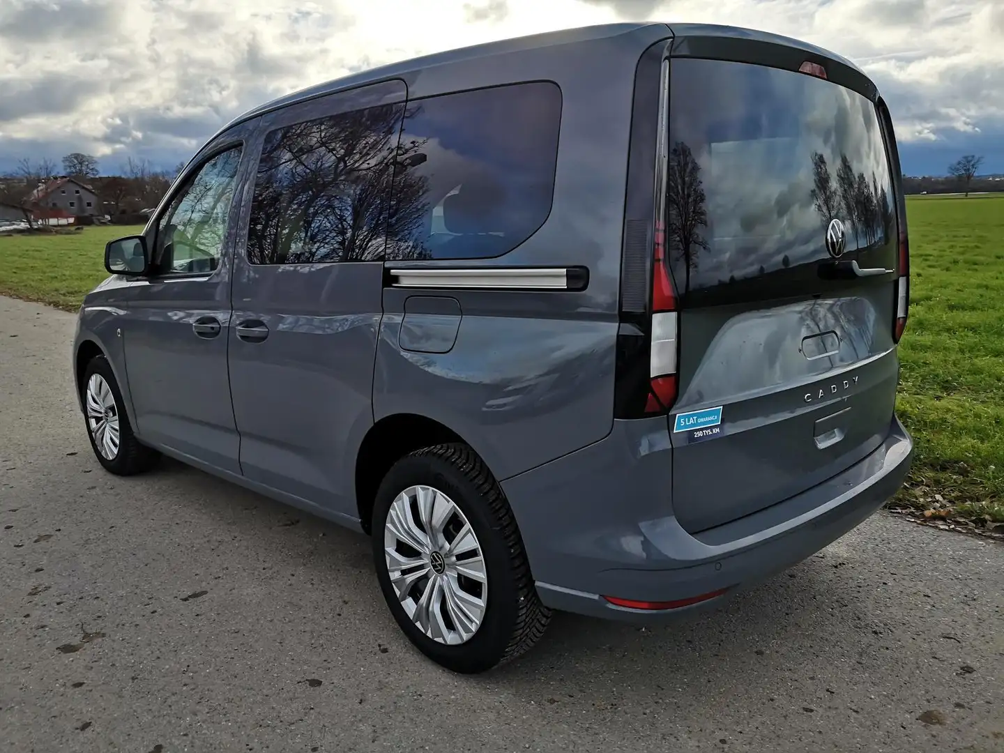 Volkswagen Caddy Basis 2.0TDI ACC Kam GV5 App 75 kW (102 PS), Sc... Grau - 2