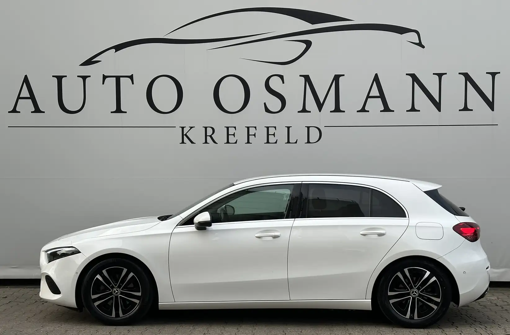 Mercedes-Benz A 180 d 8G-DCT Progressive Advanced Live Cockp. Weiß - 2