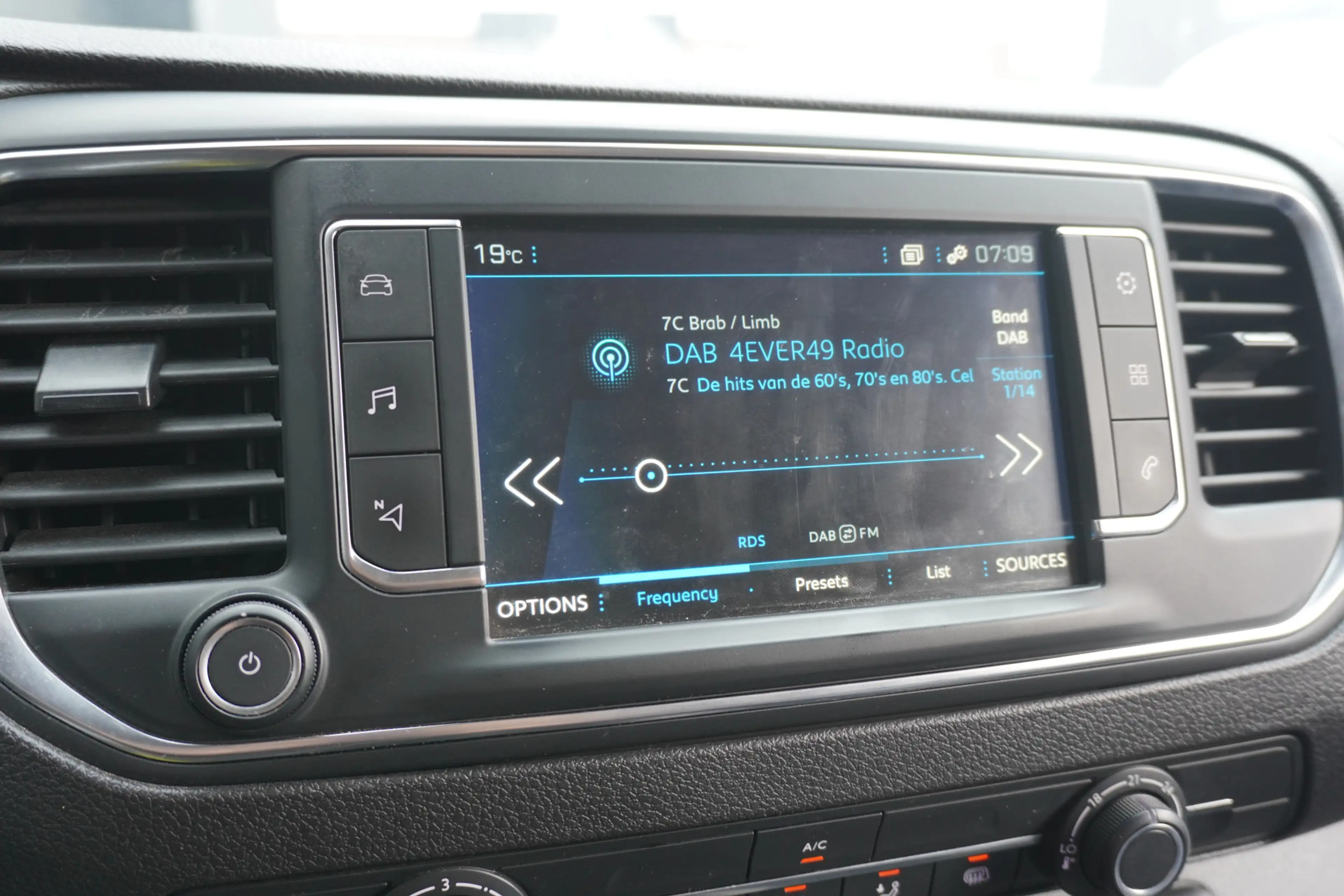 Peugeot Expert 1.5 BlueHDI 100PK L2 EURO 6 - Airco - Navi - Cruis — photo 11