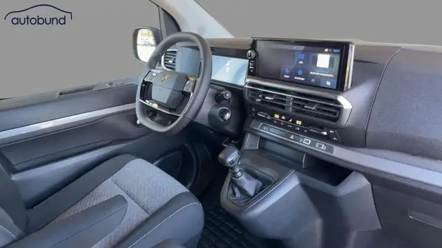 Peugeot Traveller view 6