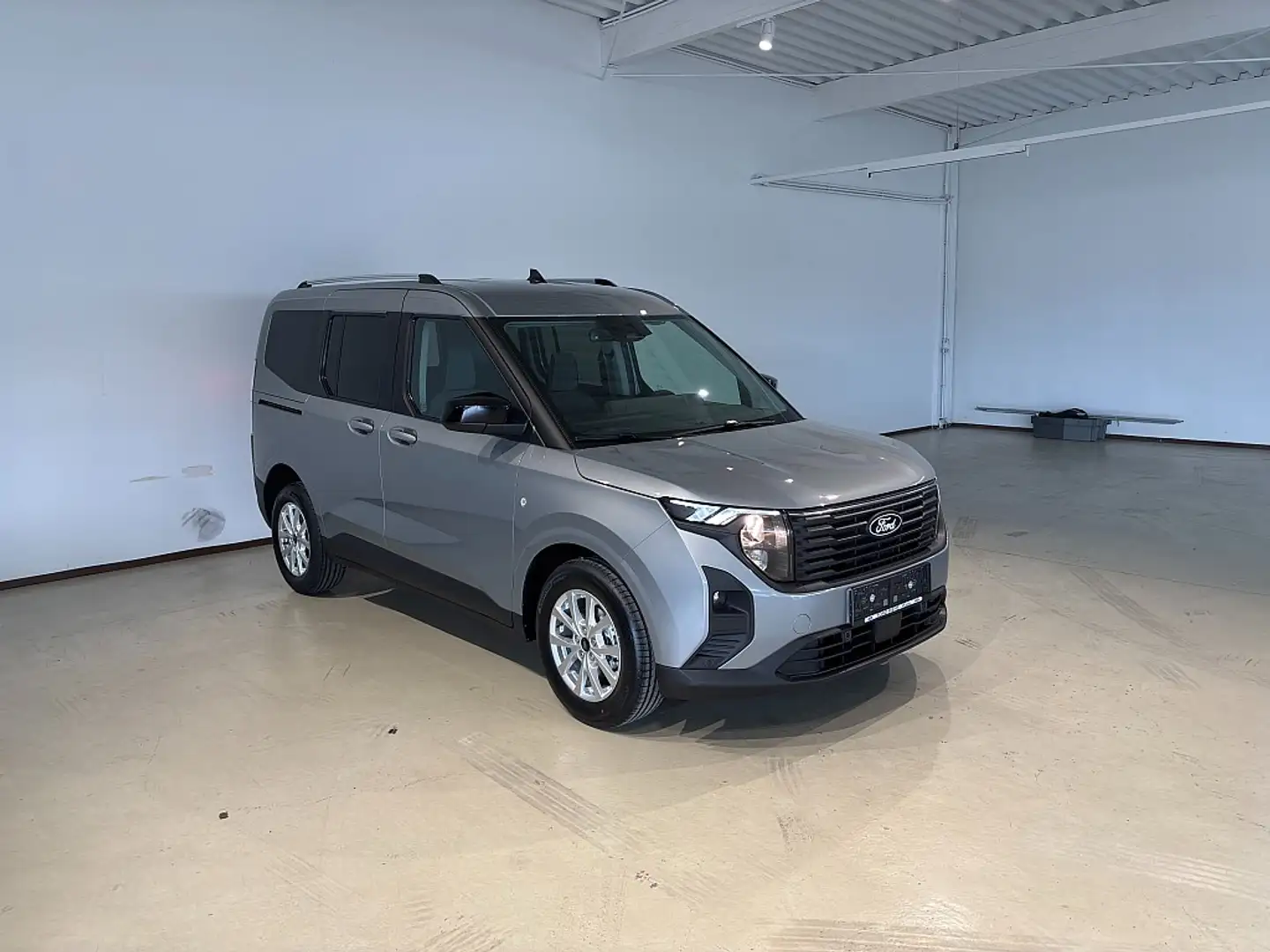 Ford Tourneo Courier 1,0 EcoBoost Titanium Aut. Silber - 1