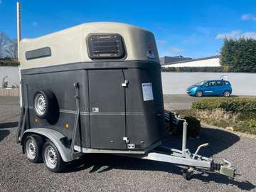 Böckmann Pferdeanhänger TÜV 03/28