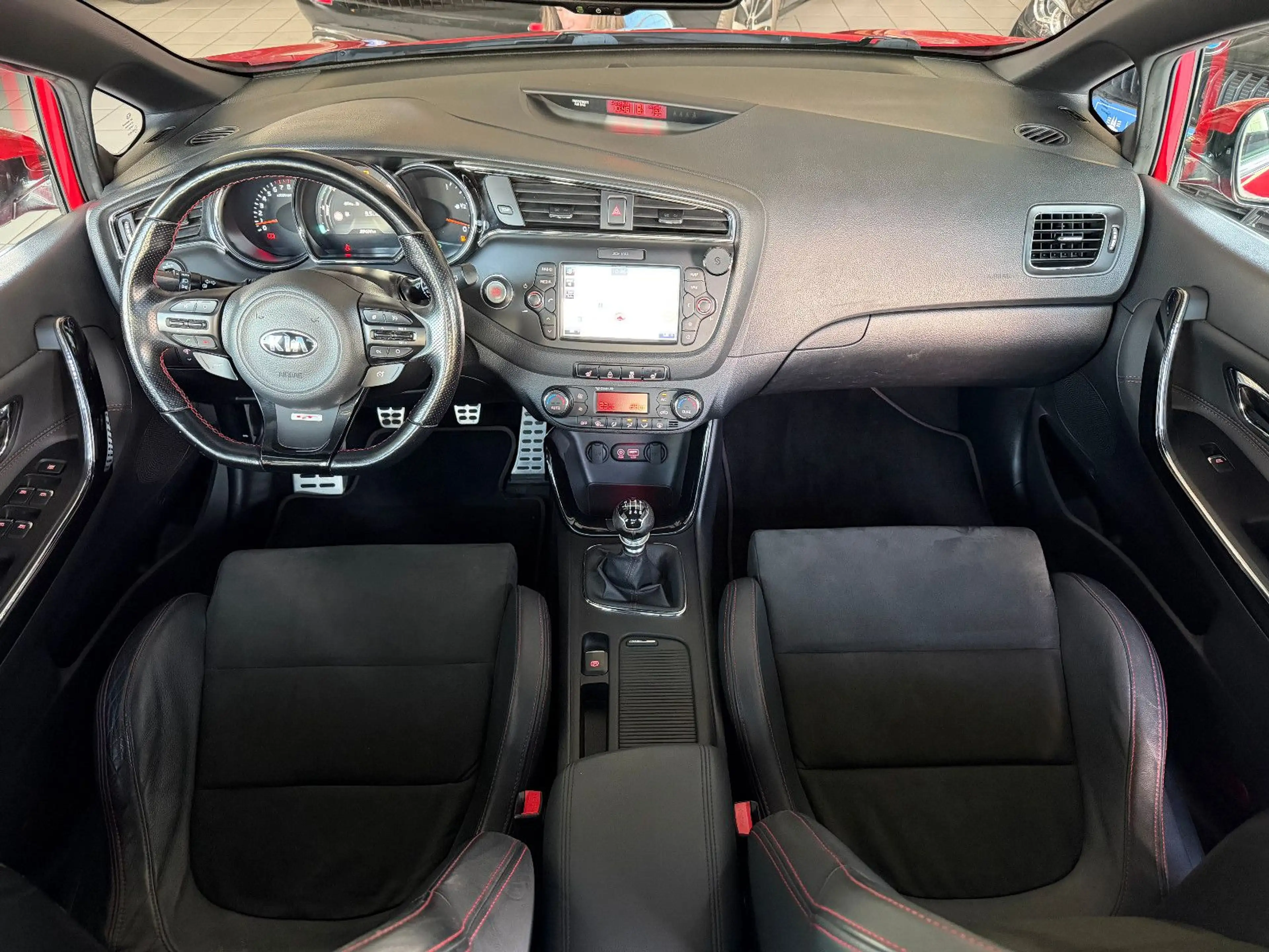 Kia Ceed / cee'd GT TRACK/PANO/LED/GARANTIE/KAMERA/ — photo 10