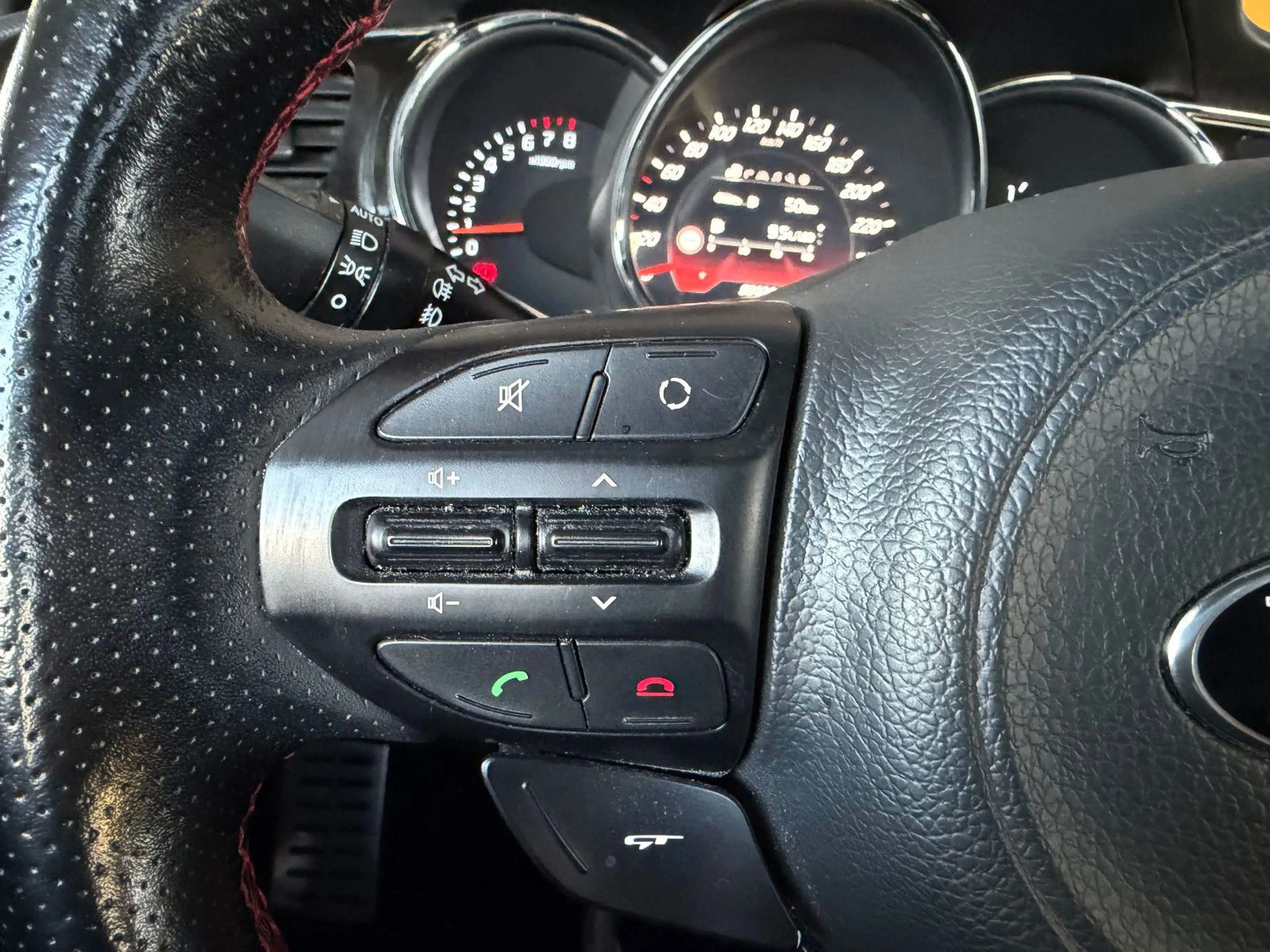 Kia Ceed / cee'd GT TRACK/PANO/LED/GARANTIE/KAMERA/ — photo 12