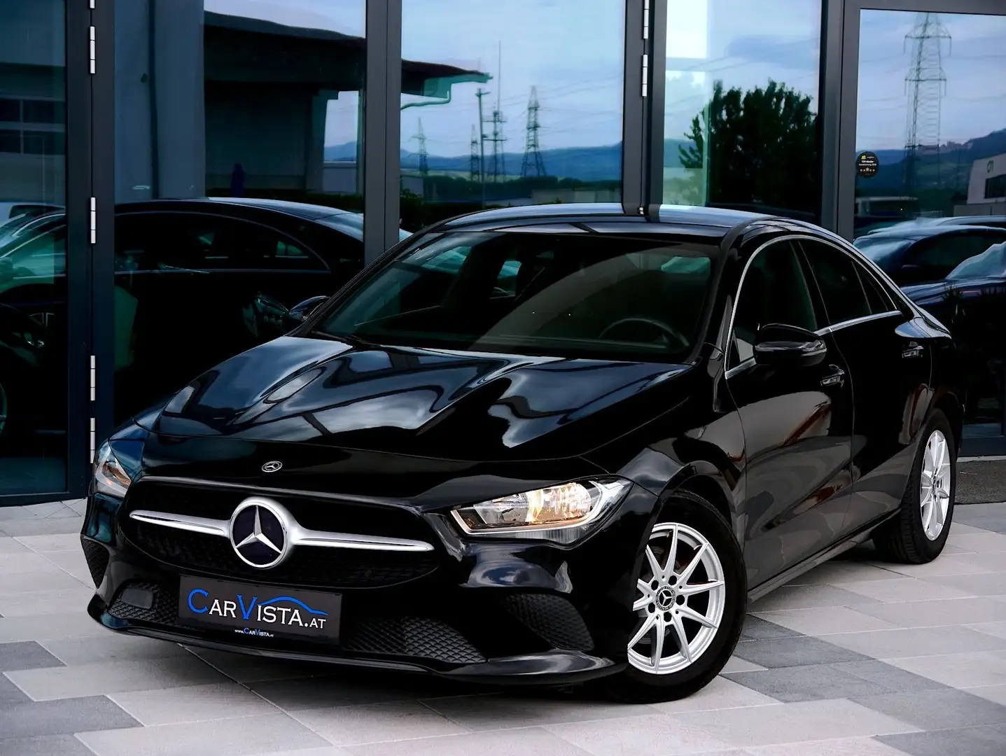 Mercedes-Benz CLA 180 d Aut. *Navigation & Rückfahrkamera* Schwarz - 2