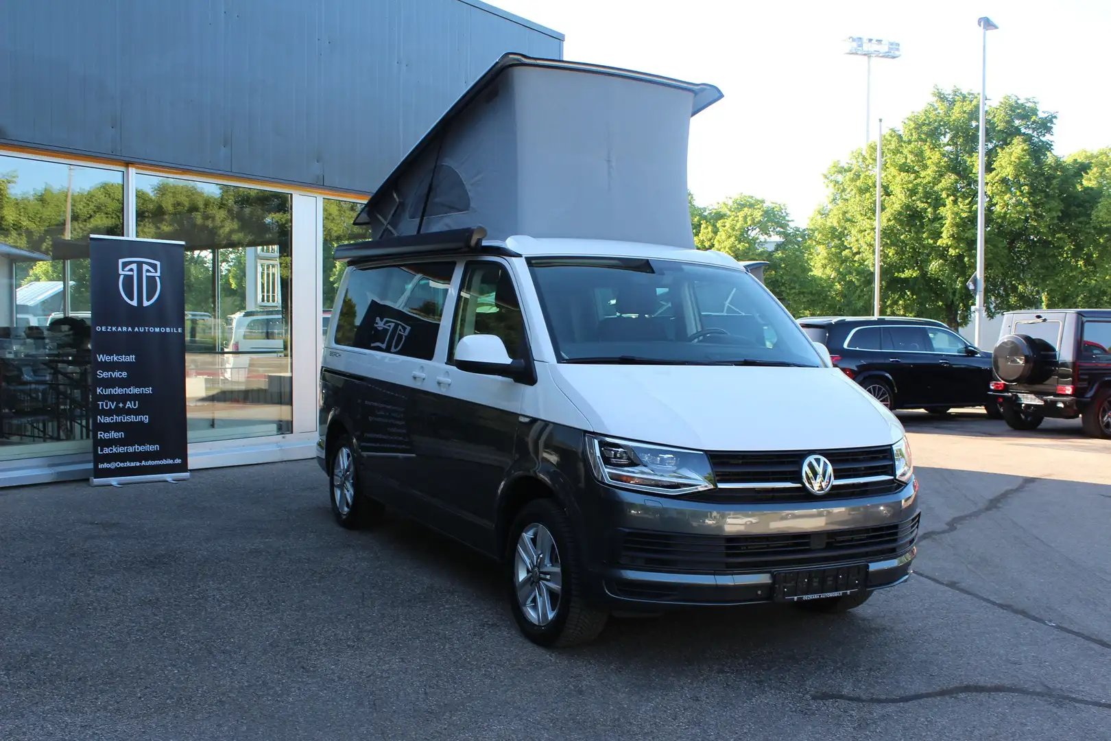 Volkswagen T6 California T6 California Beach Aufstelldach 150PS *Bi-COLOR Grijs - 1