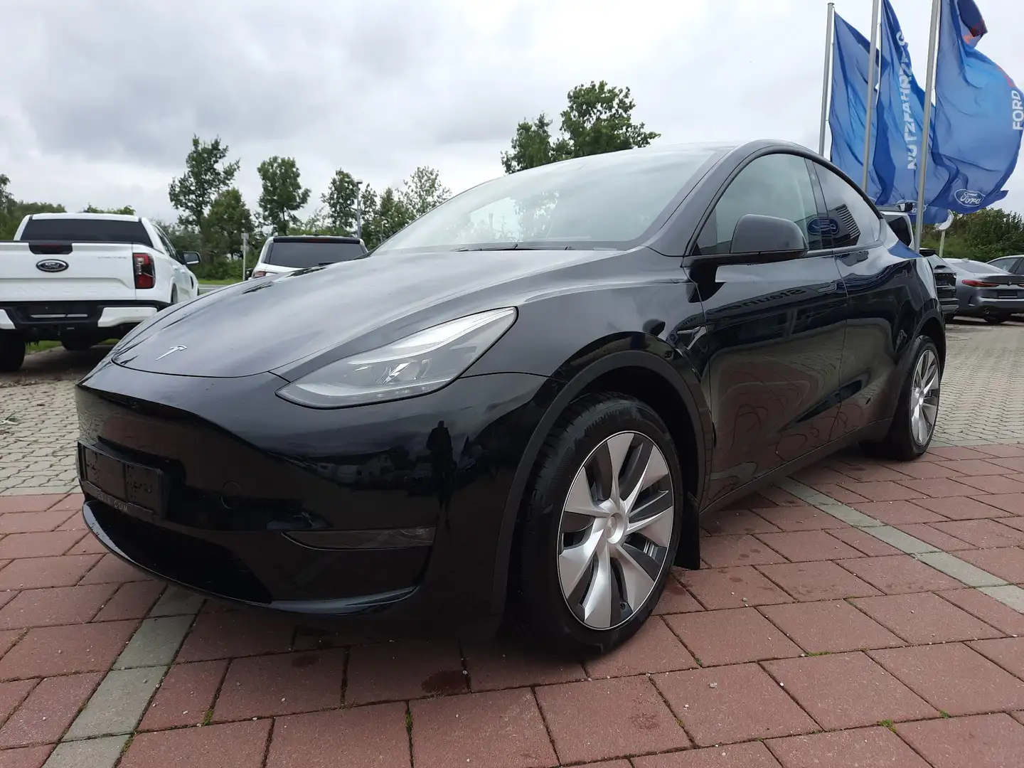 Tesla Model Y Dual Maximale Reichweite LED Panorama Auto Pilot crna - 2
