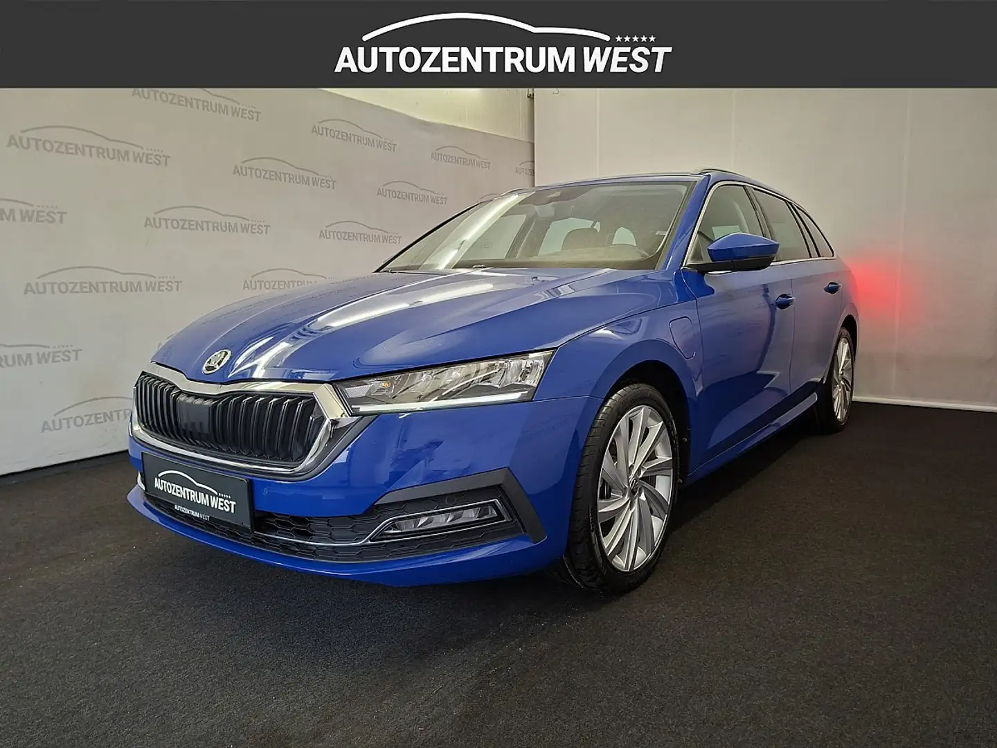 Skoda Octavia Combi 1,5 iV Style DSG...LED/NAVI/PDC Blau - 1