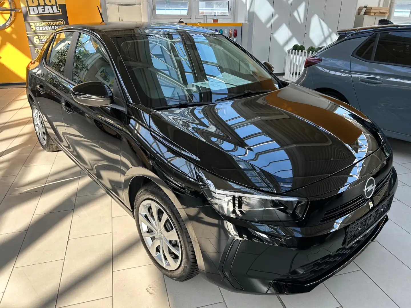 Opel Corsa Edition. 1.2 inkl. Big Deal Schwarz - 2