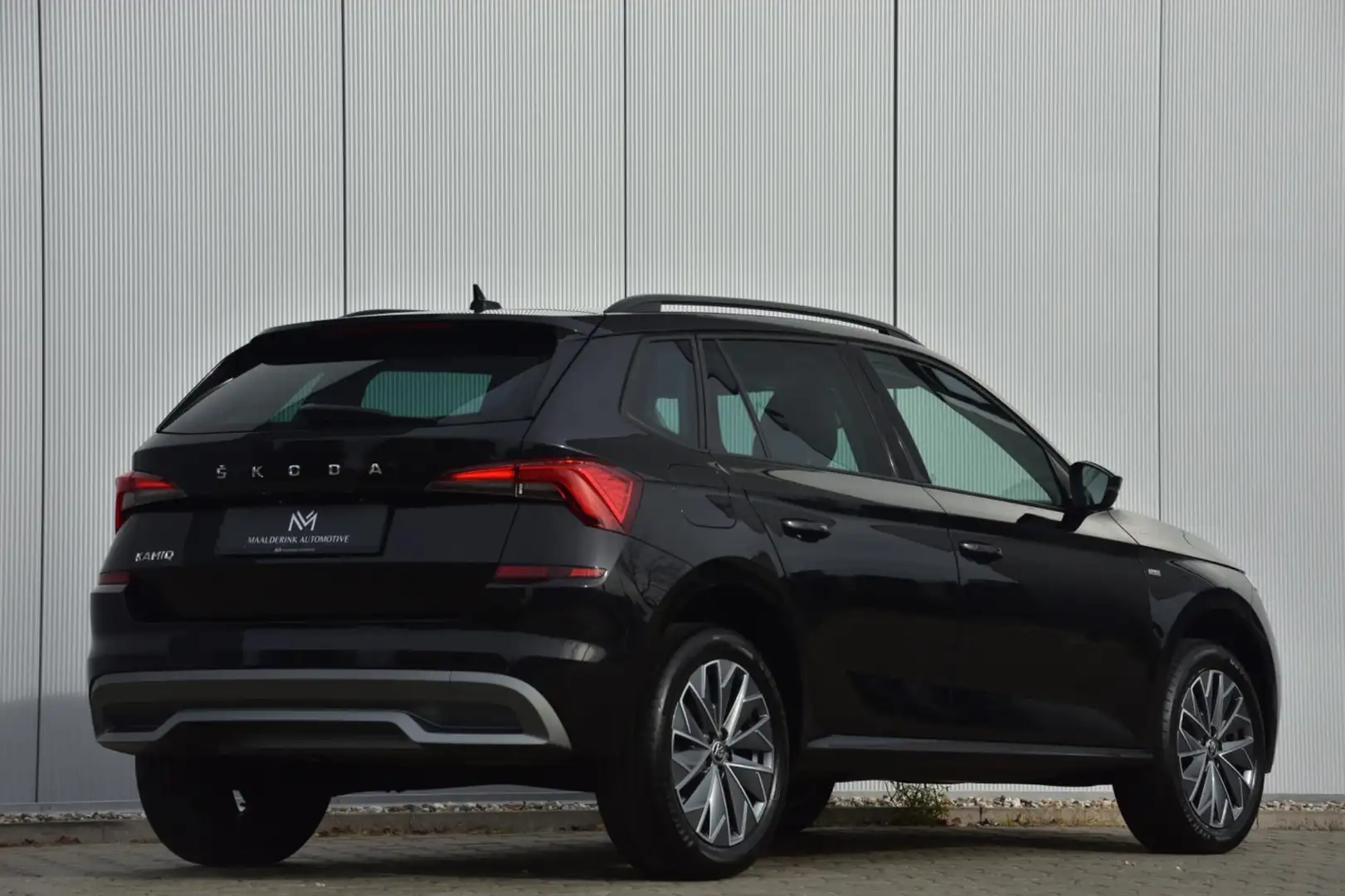 Skoda Kamiq 1.0 TSI Automaat Sport Business Digitale cockpit, Zwart - 2