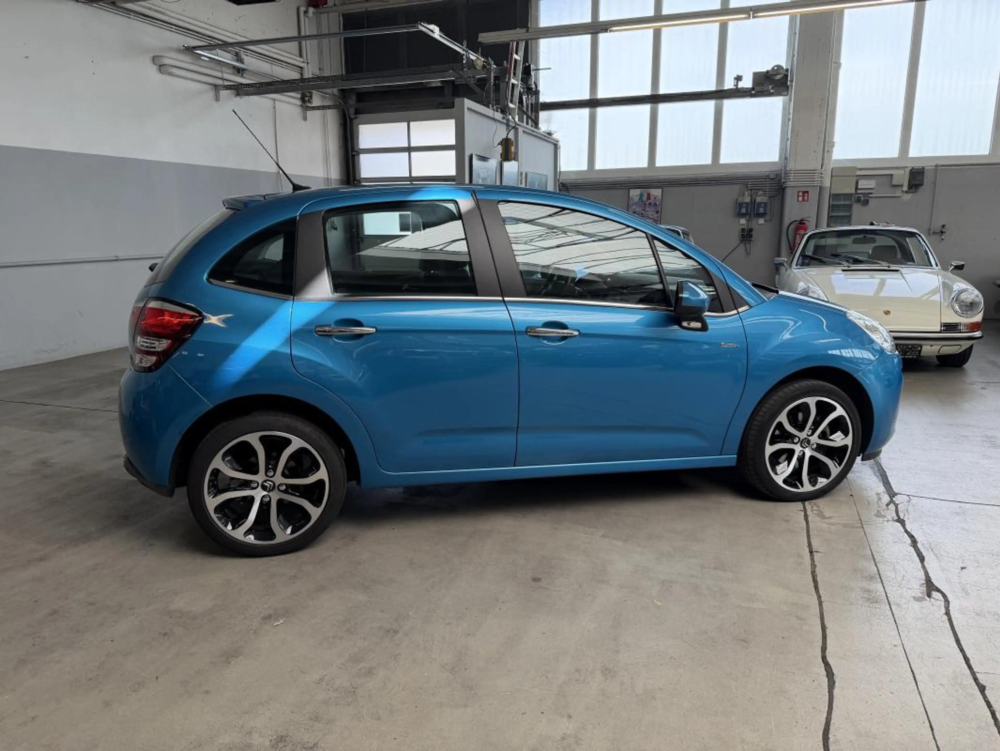 Citroen C3 Exclusive — photo 12